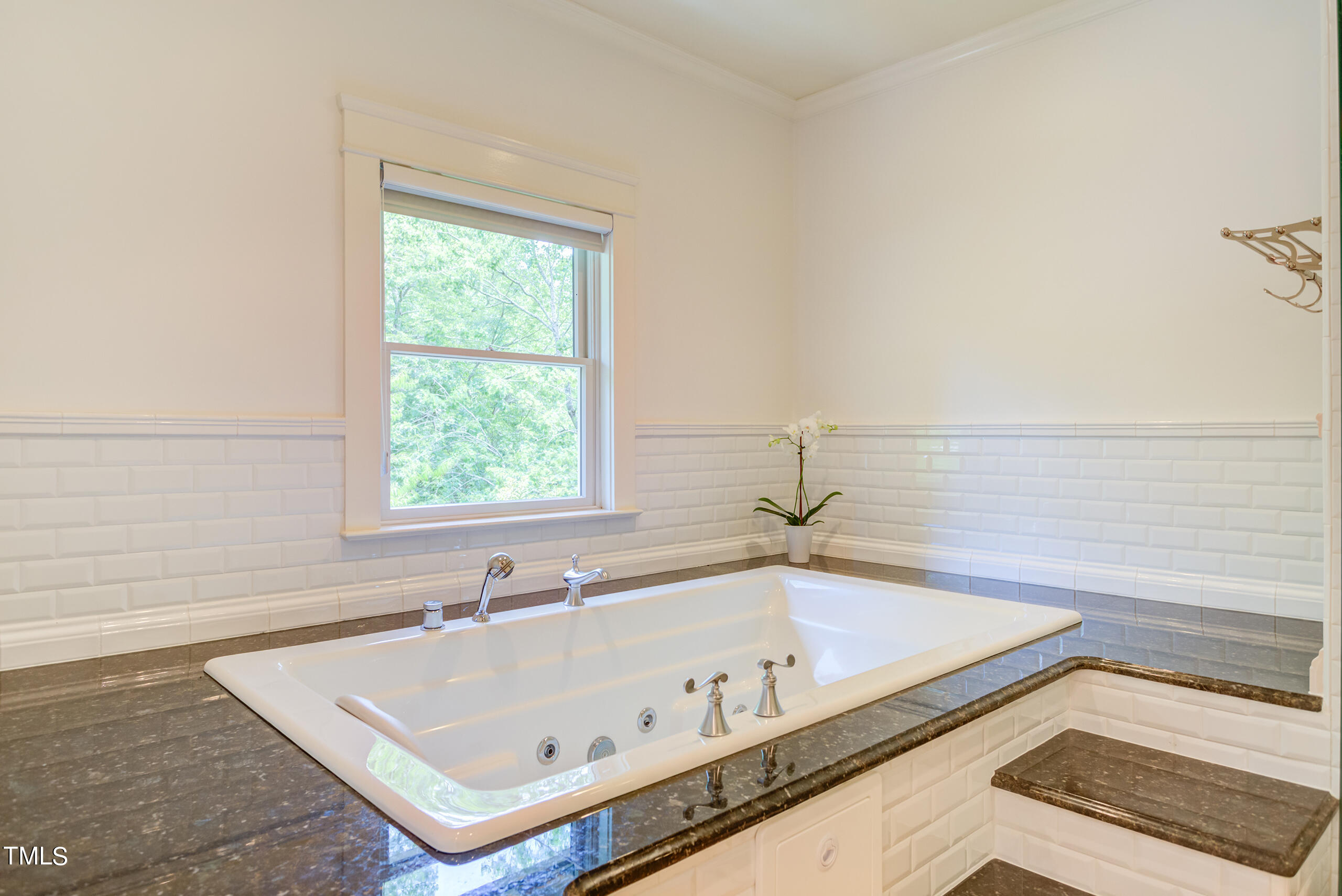 100 Arlen Park Drive