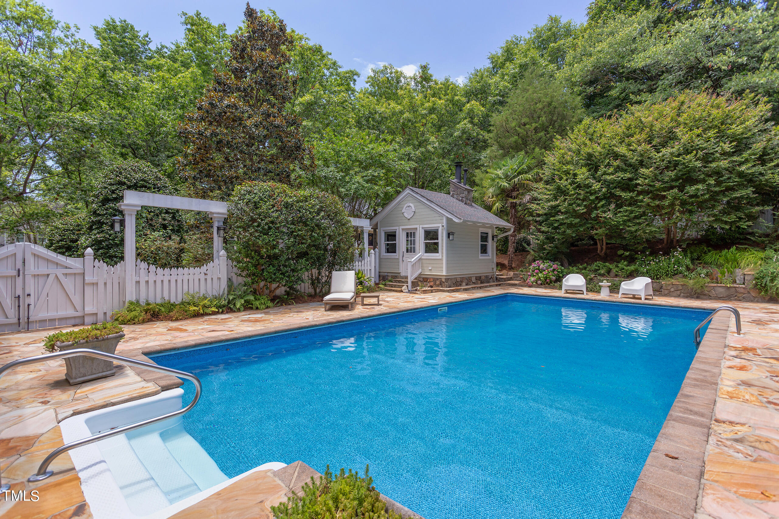 100 Arlen Park Drive