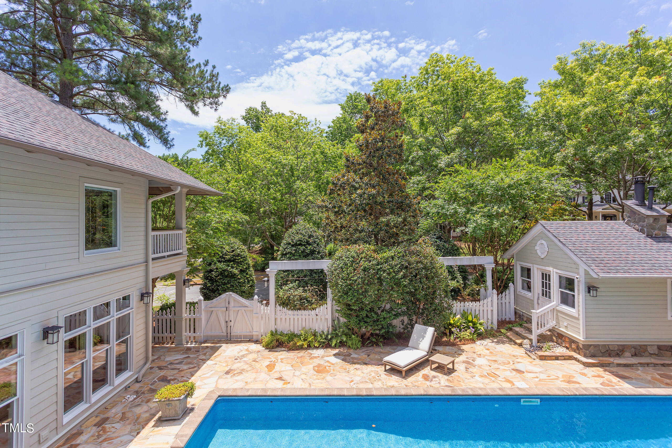100 Arlen Park Drive