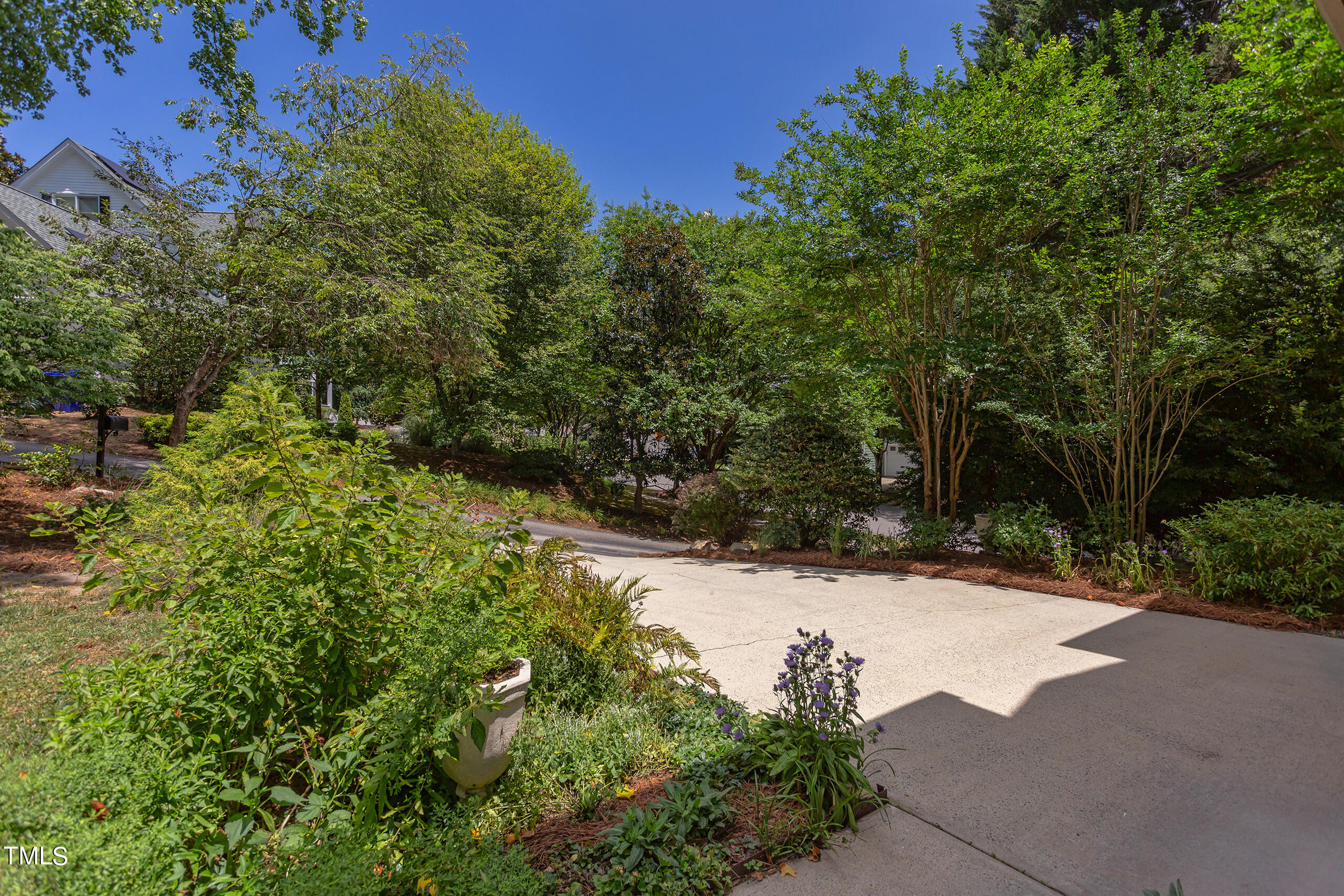 100 Arlen Park Drive