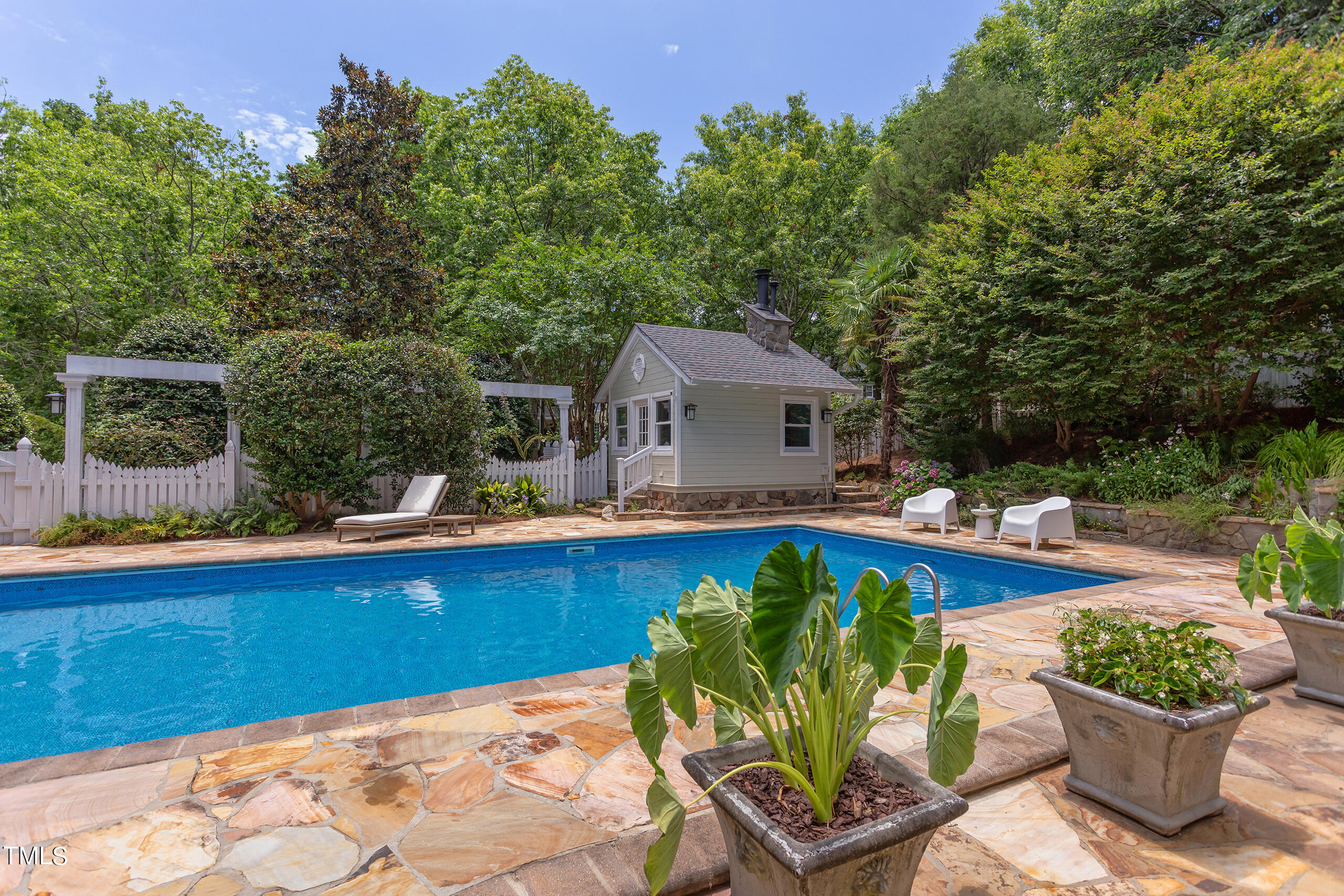 100 Arlen Park Drive