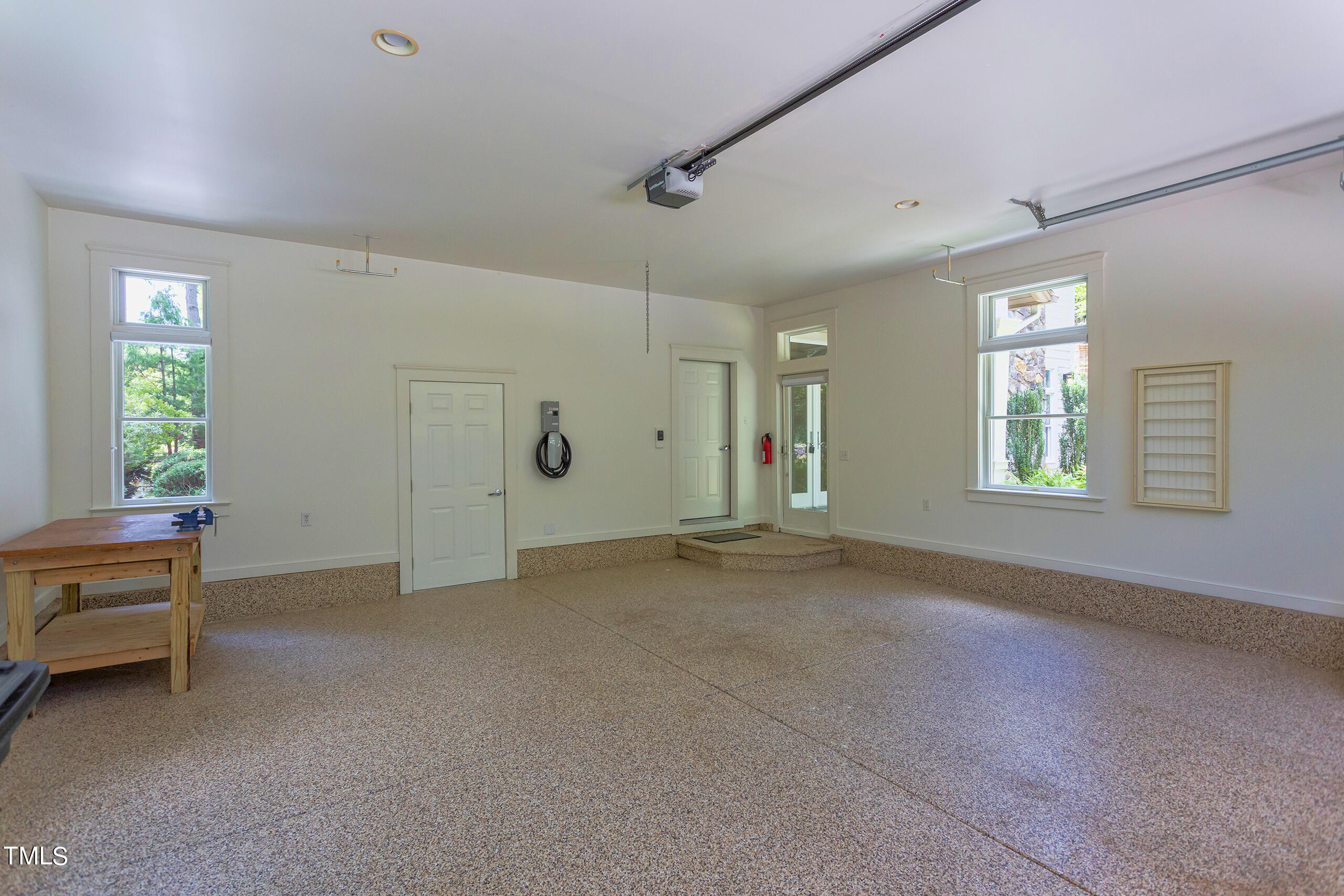 100 Arlen Park Drive