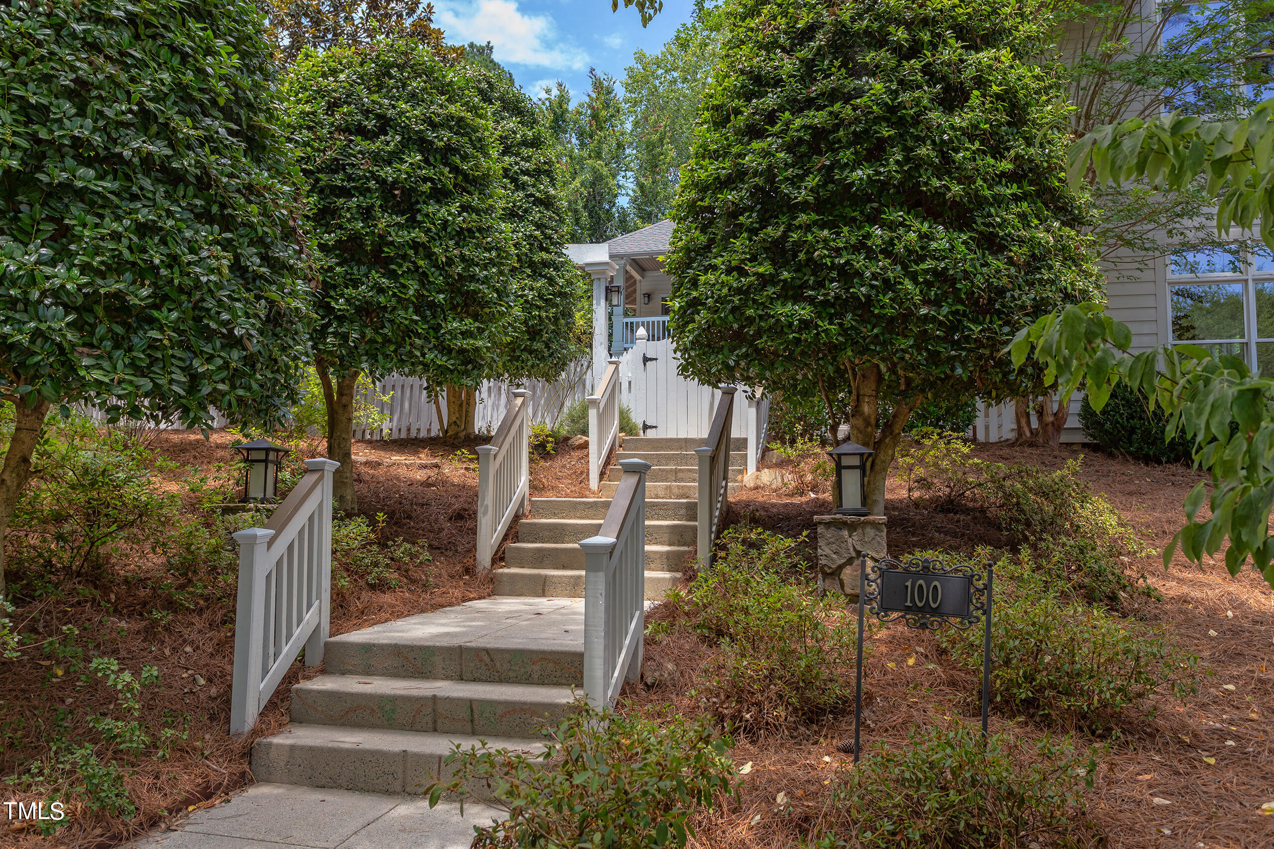 100 Arlen Park Drive