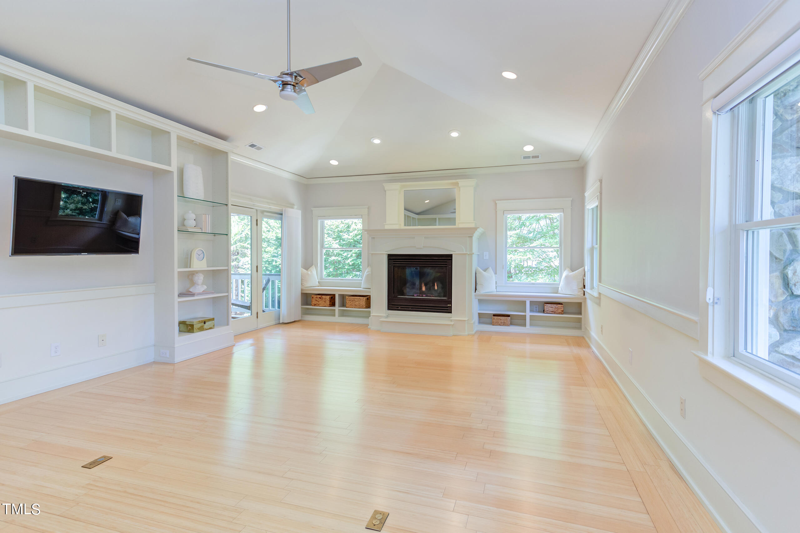 100 Arlen Park Drive