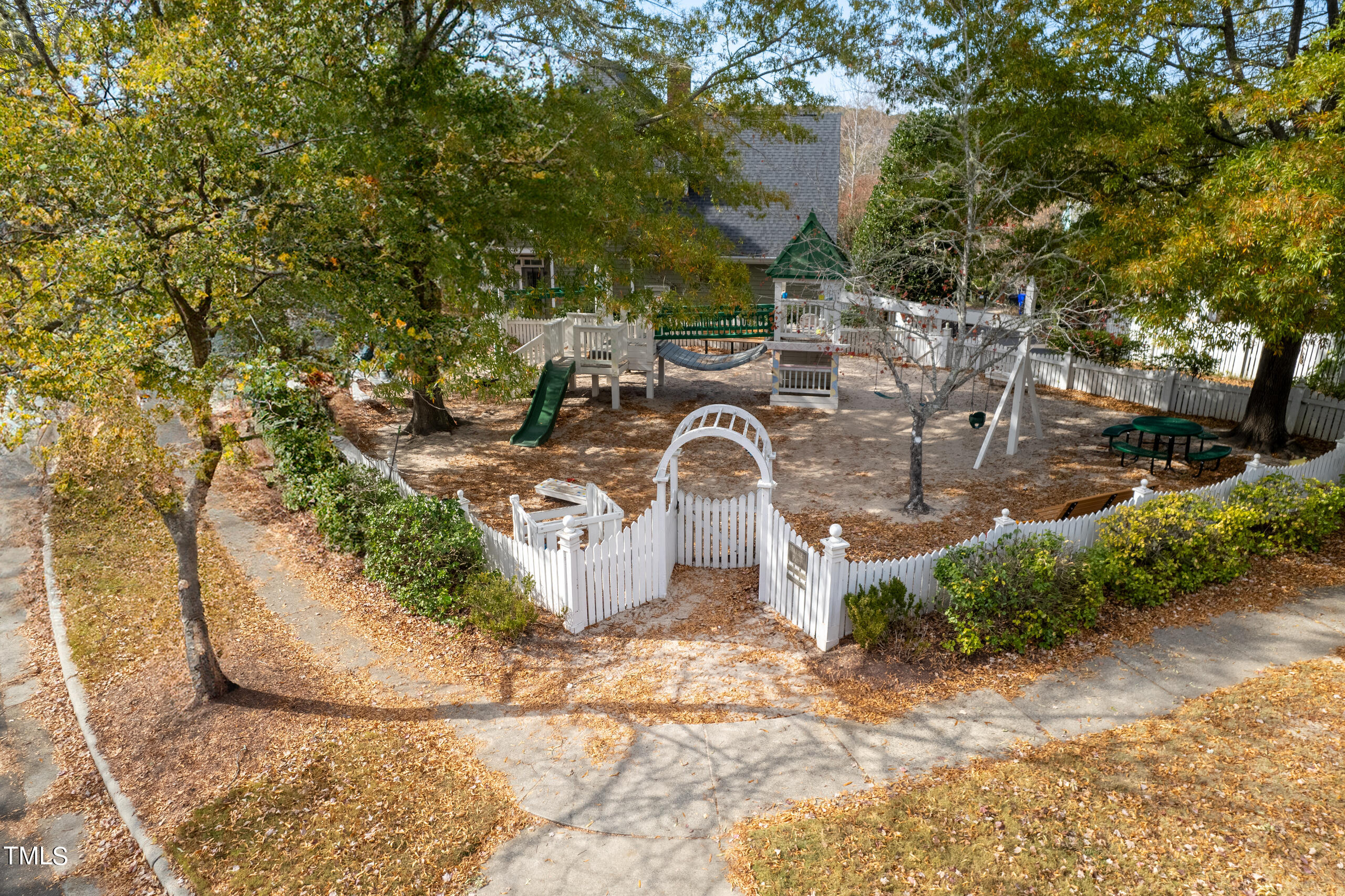 125 Graylyn Drive