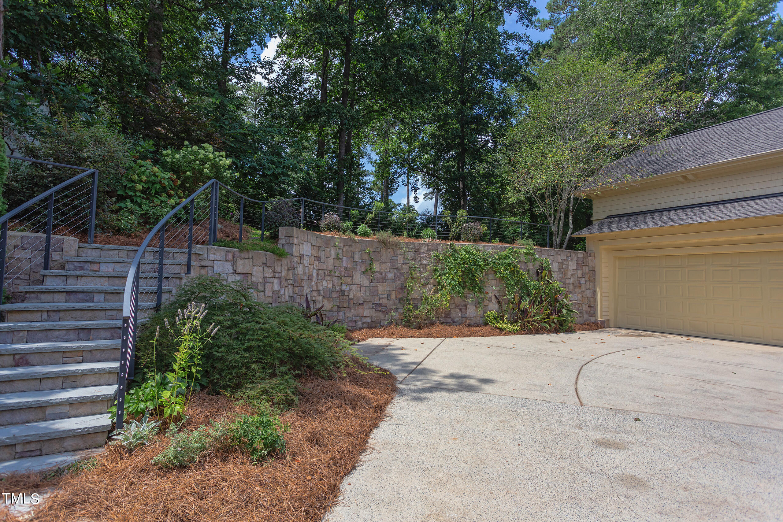 125 Graylyn Drive
