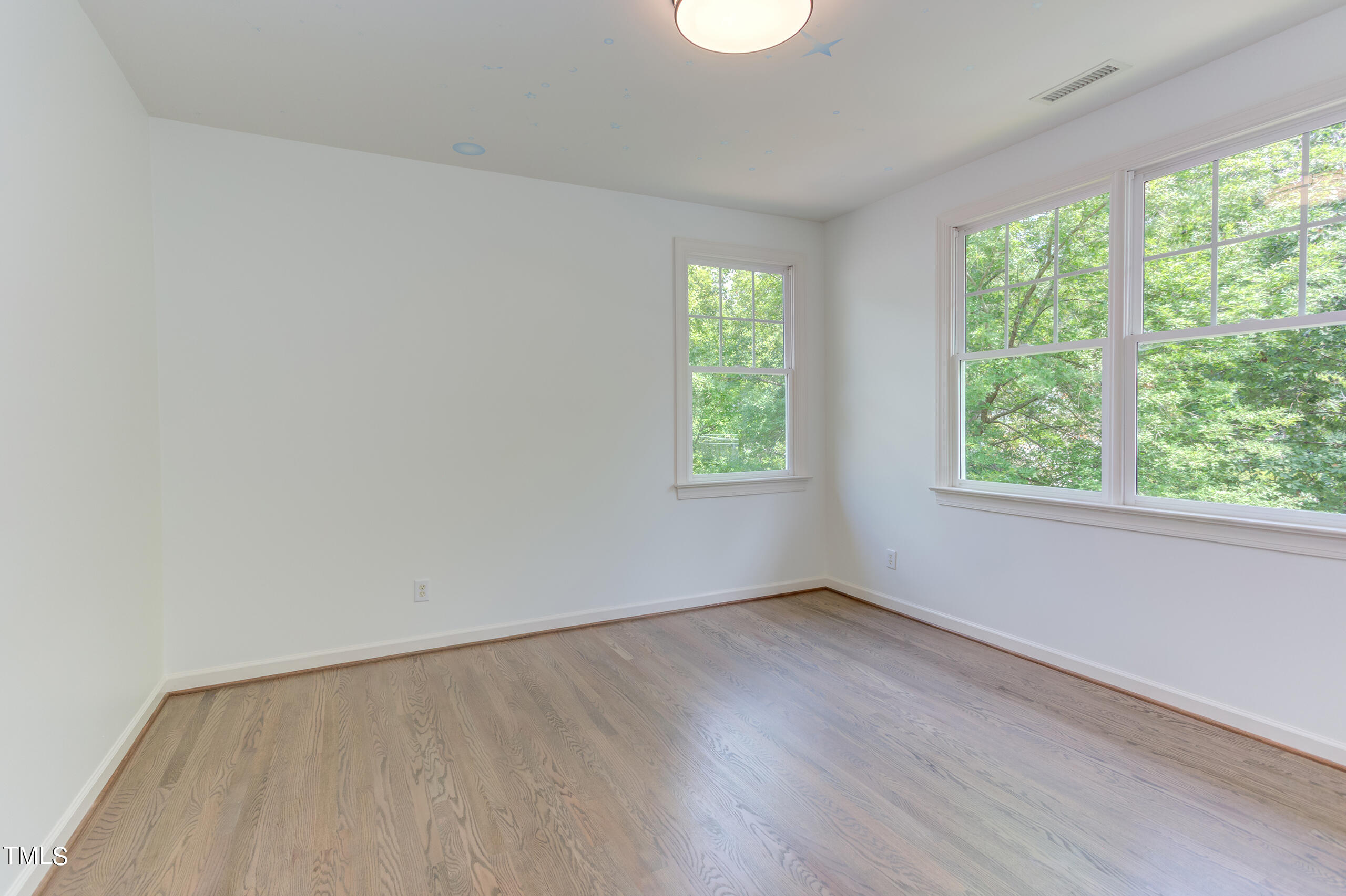 125 Graylyn Drive
