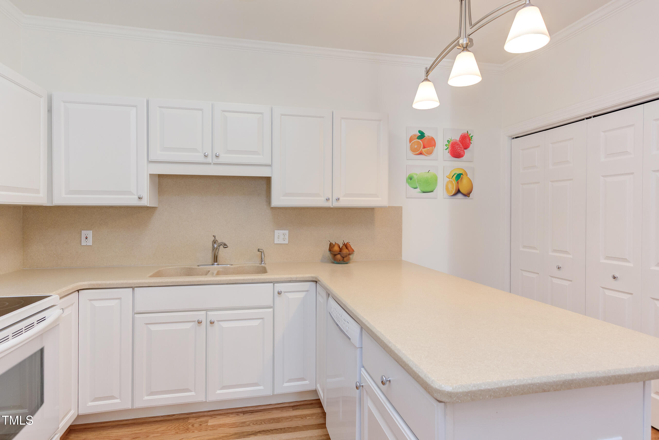 600 Copperline Drive # 208