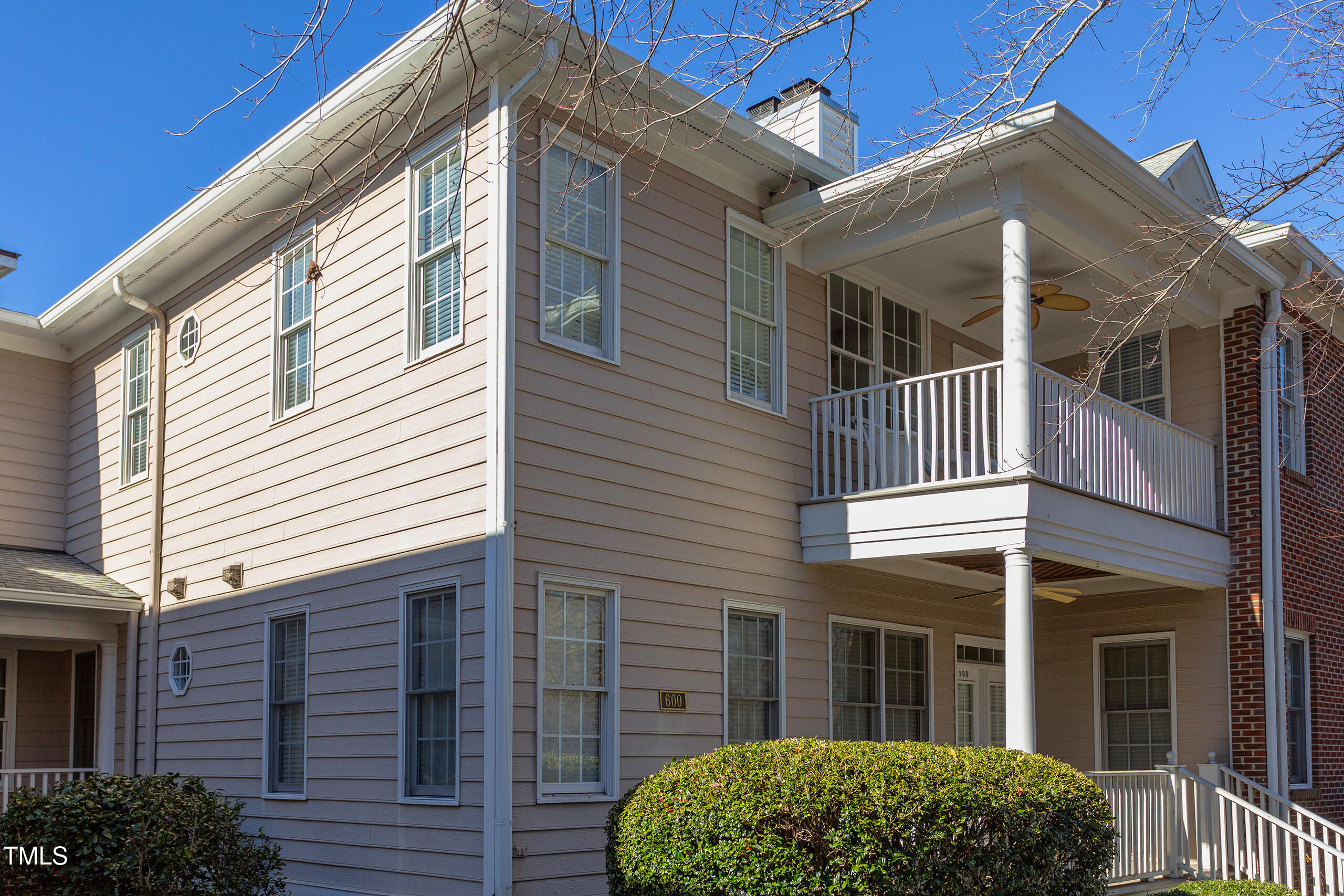 600 Copperline Drive # 208