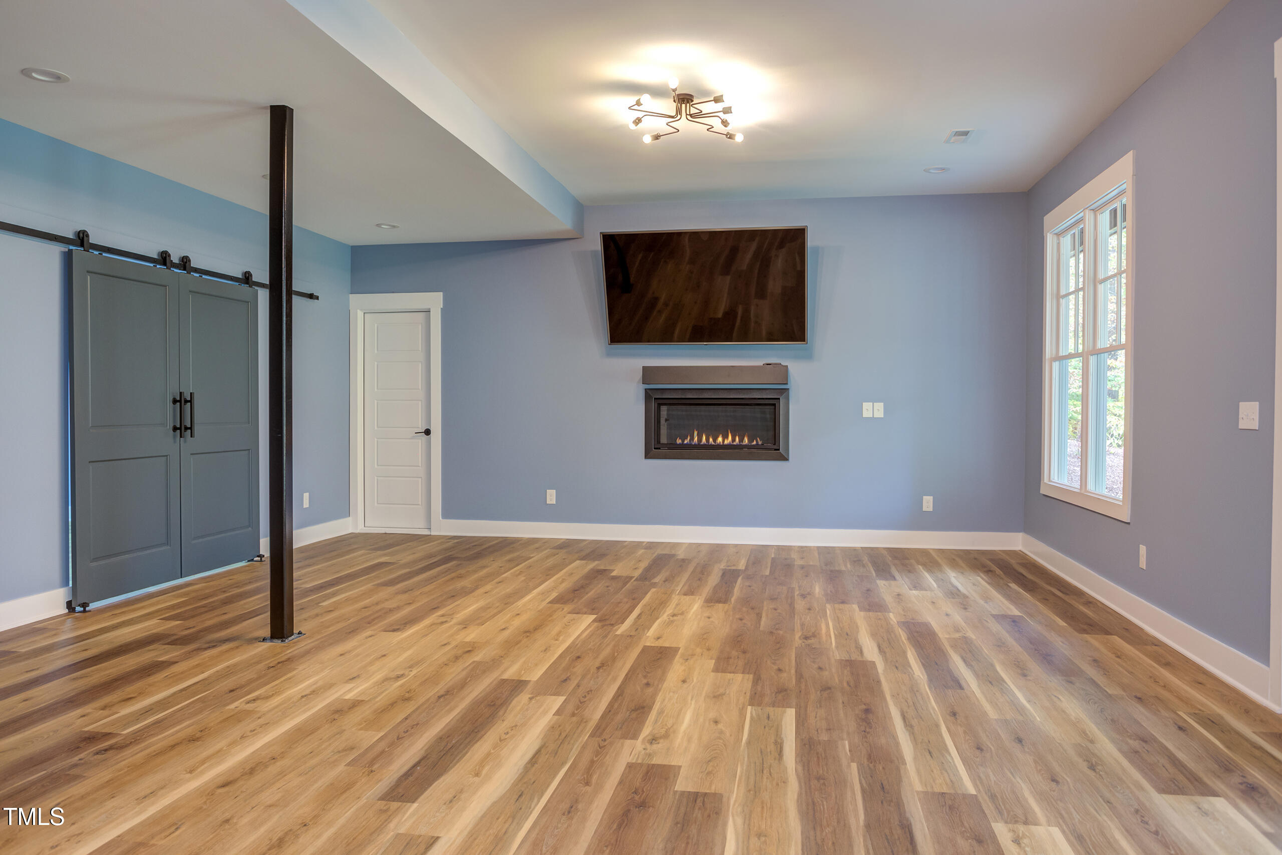 415 Westbury Drive