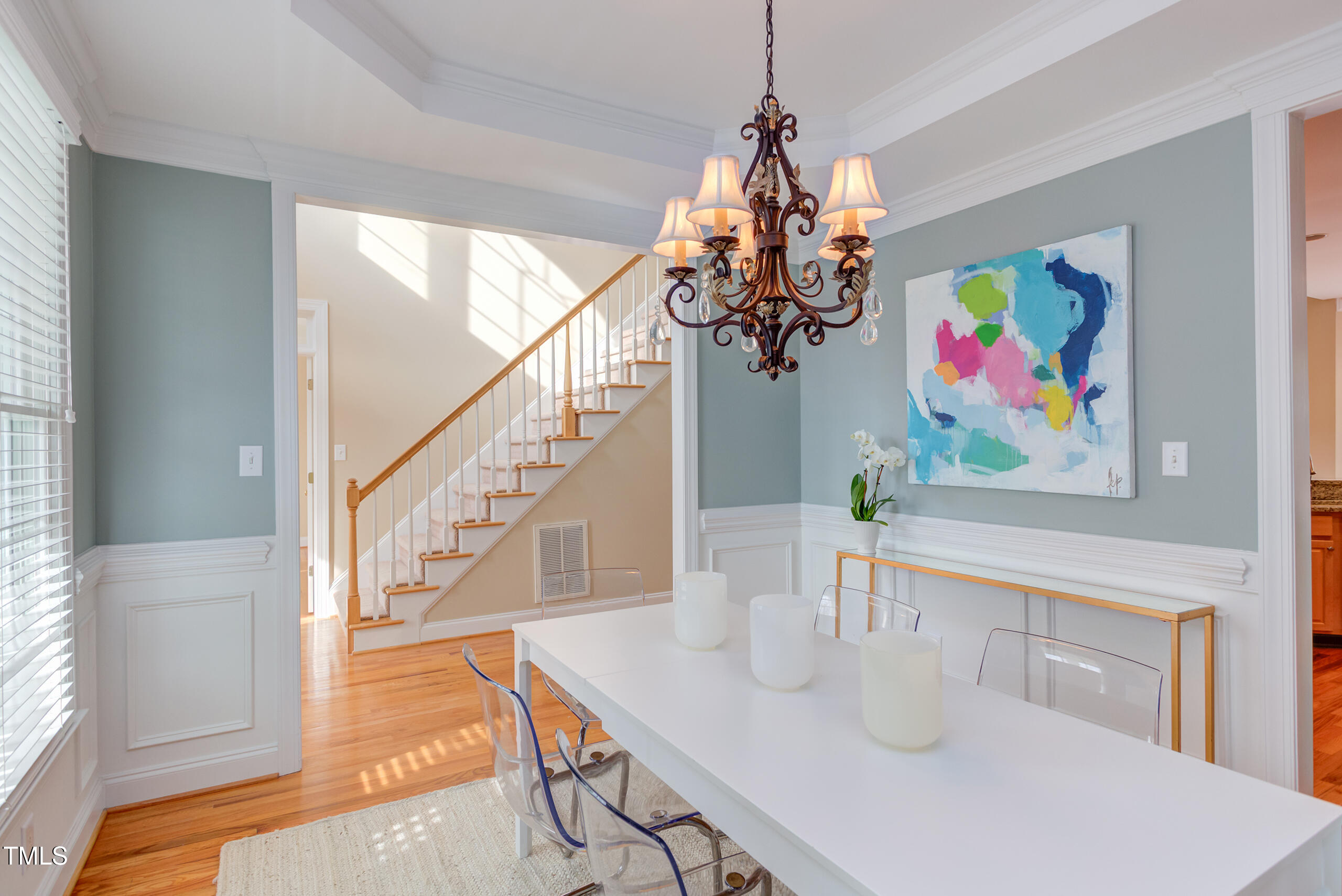 700 Parkview Crescent