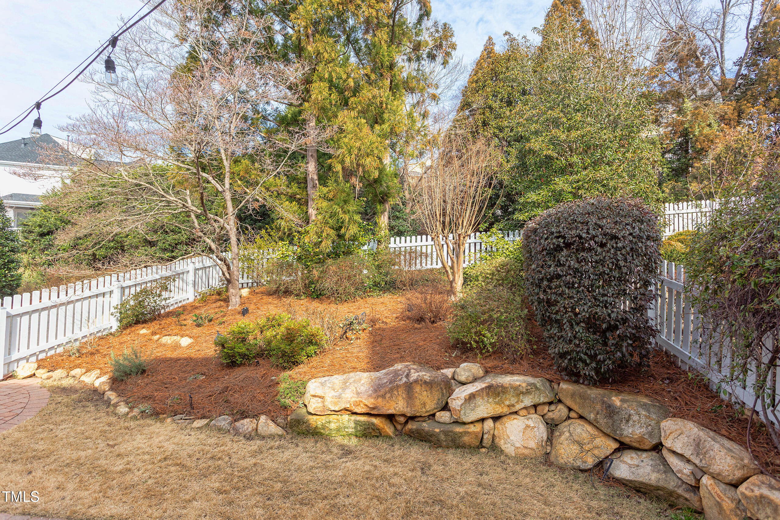 700 Parkview Crescent