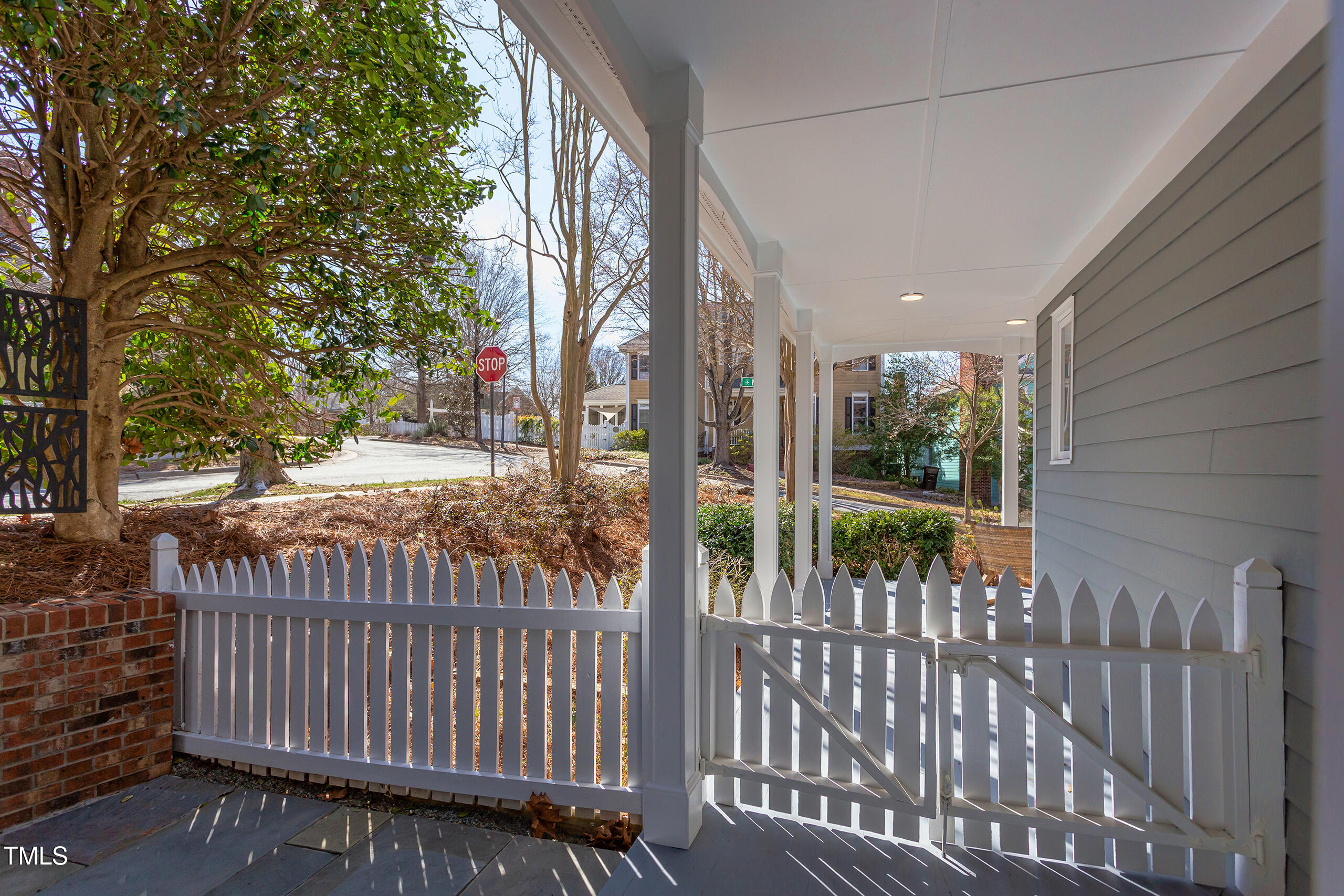 100 Newell Street