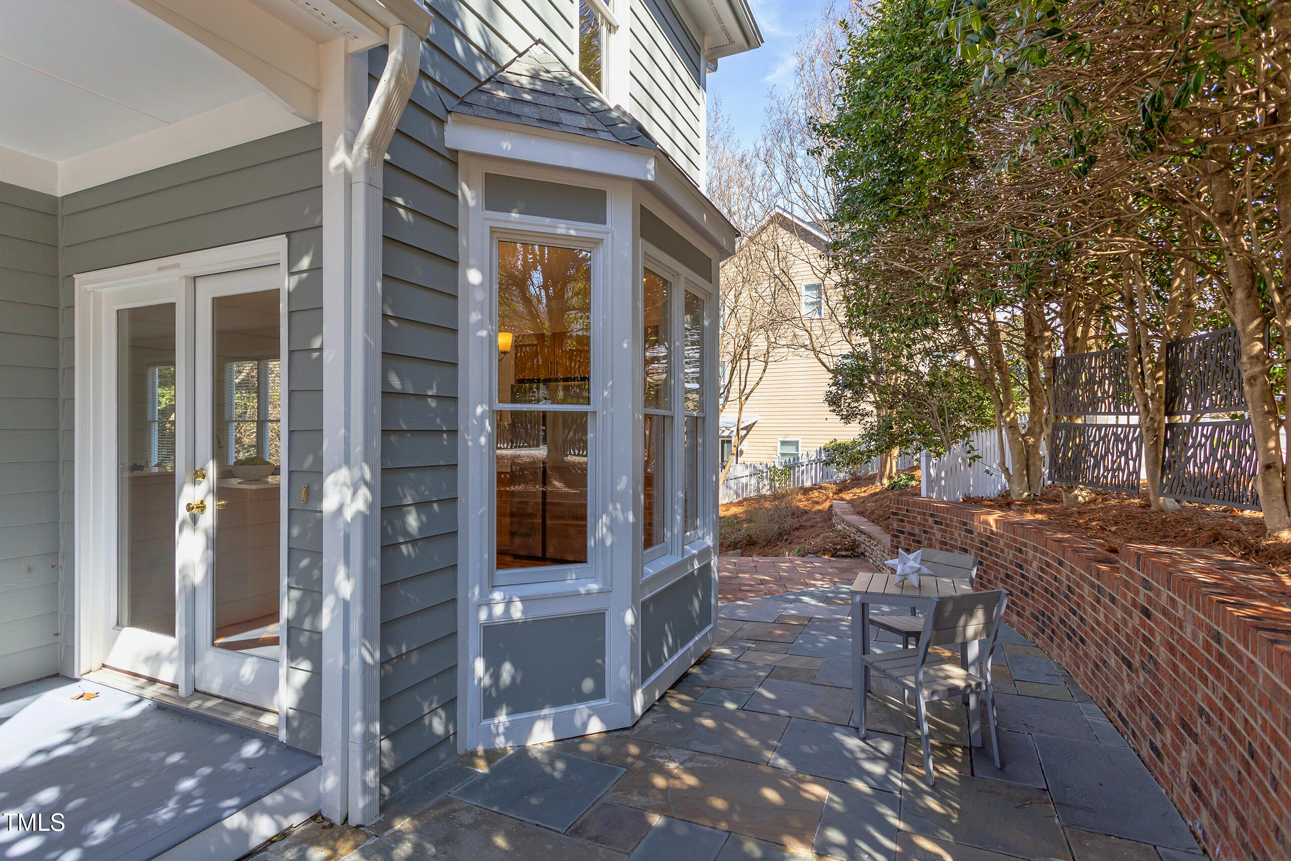 100 Newell Street