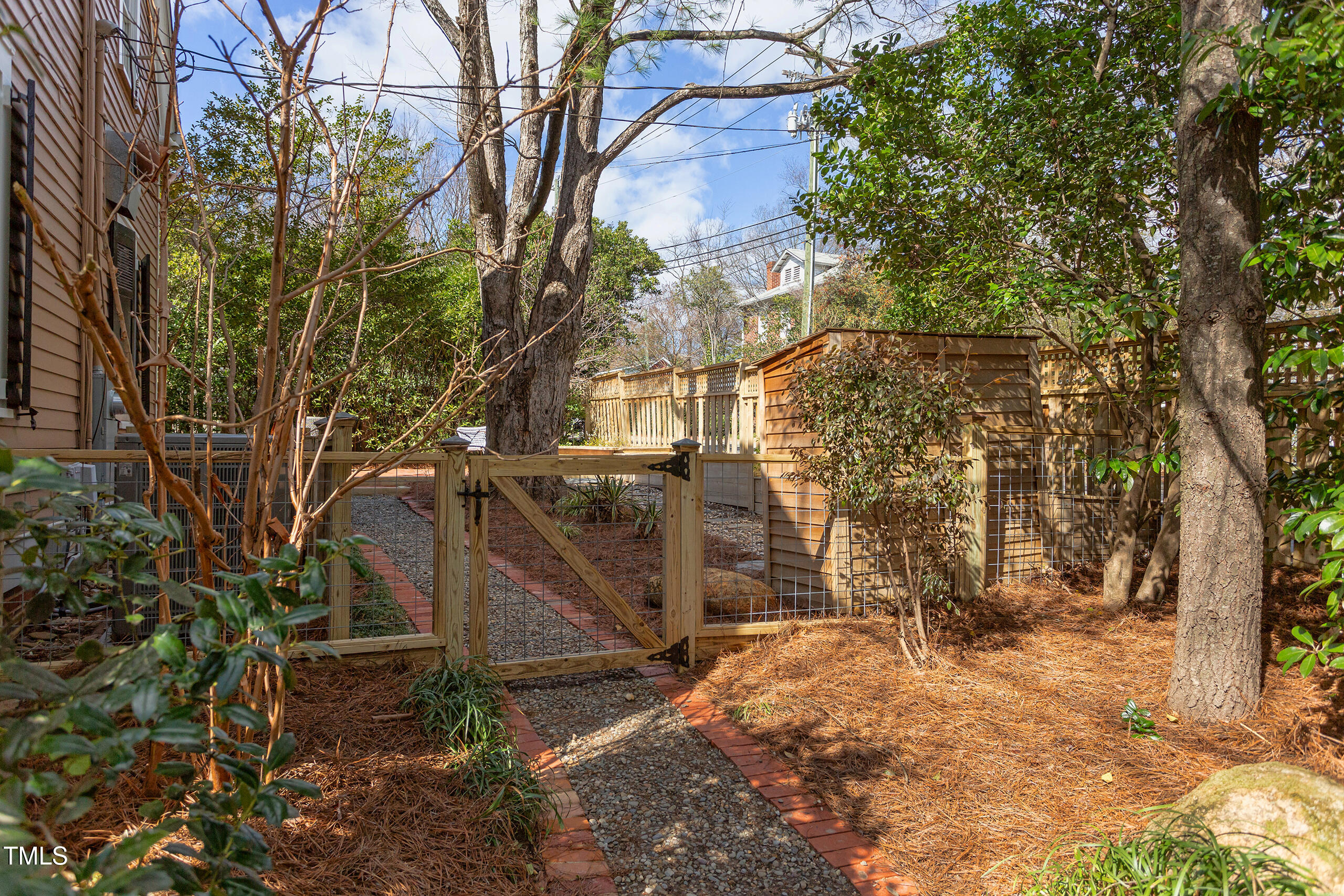 300 Mccauley Street