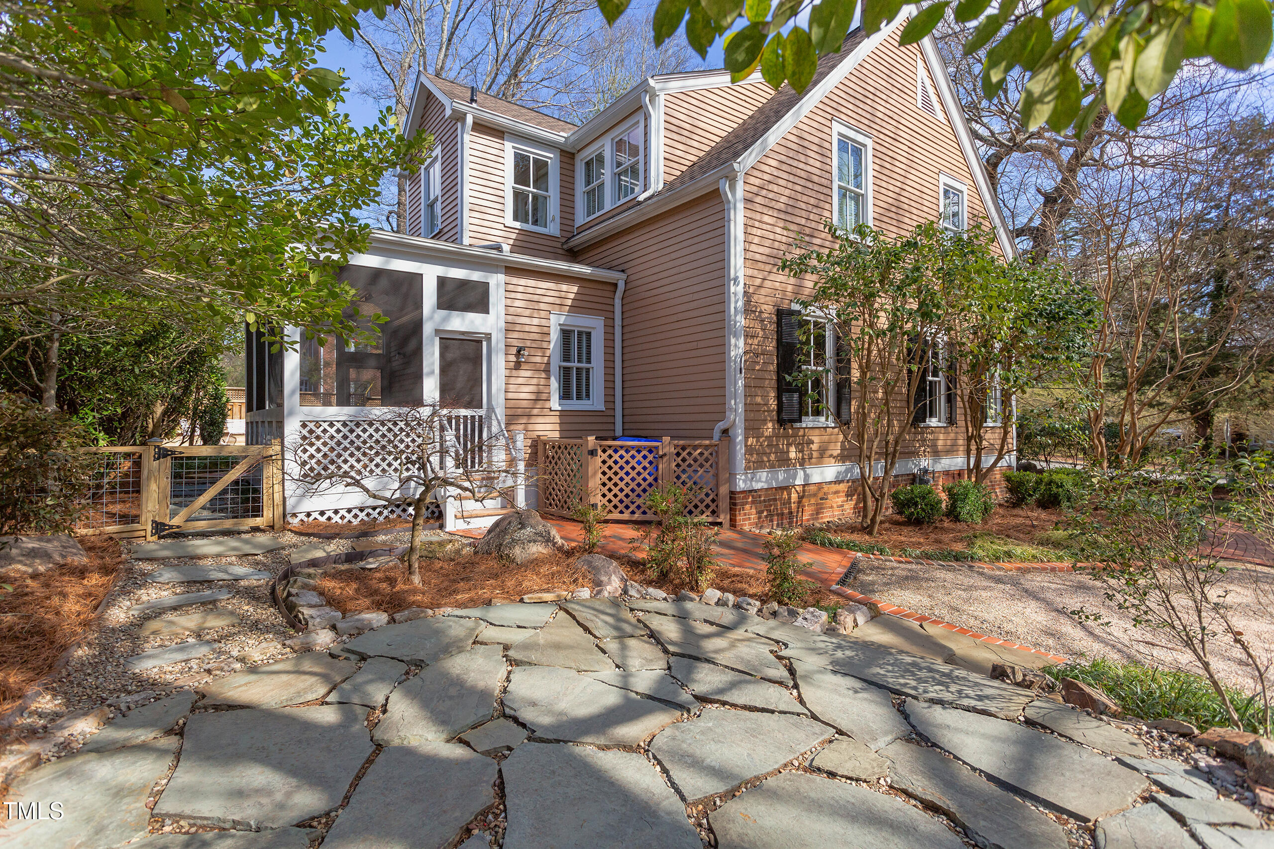 300 Mccauley Street