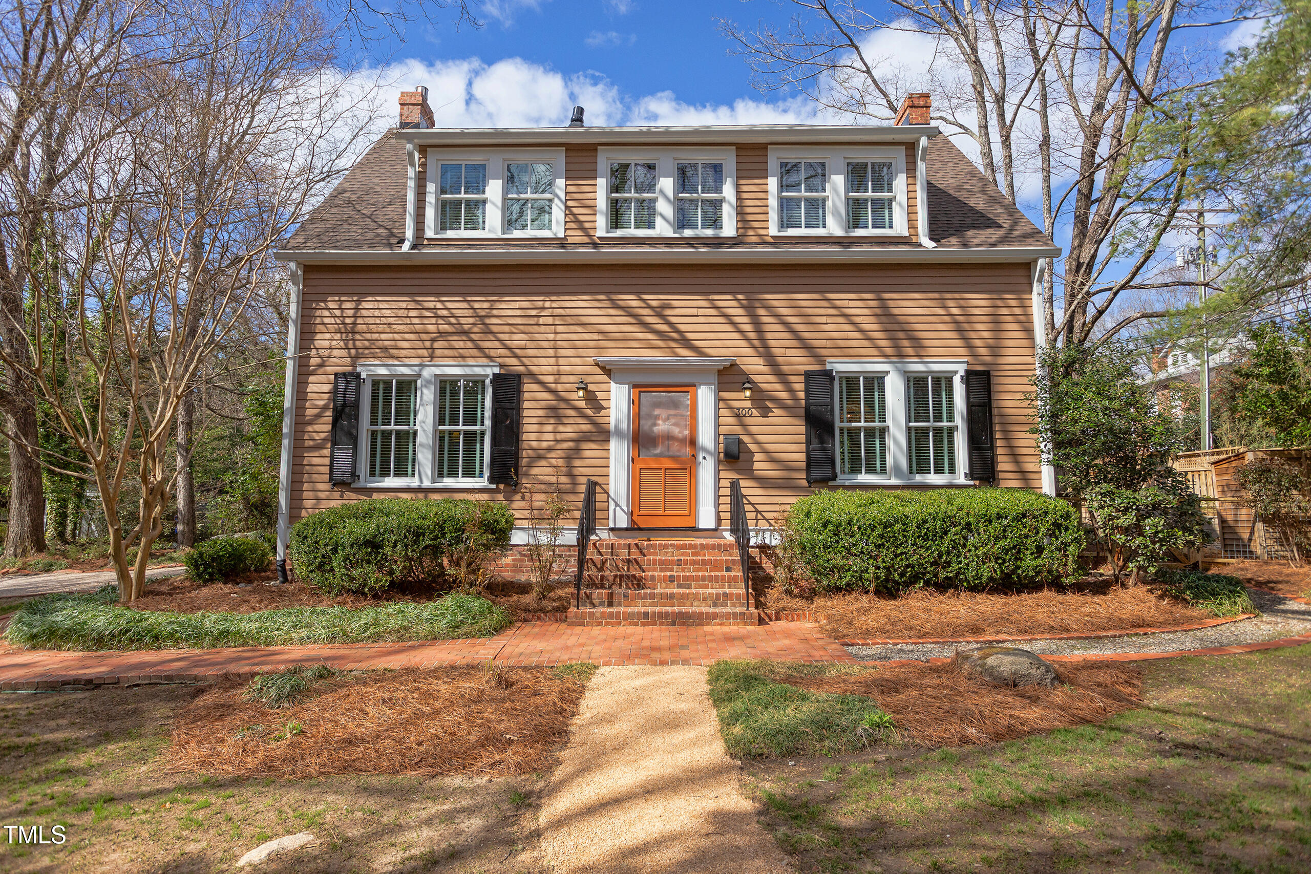 300 Mccauley Street