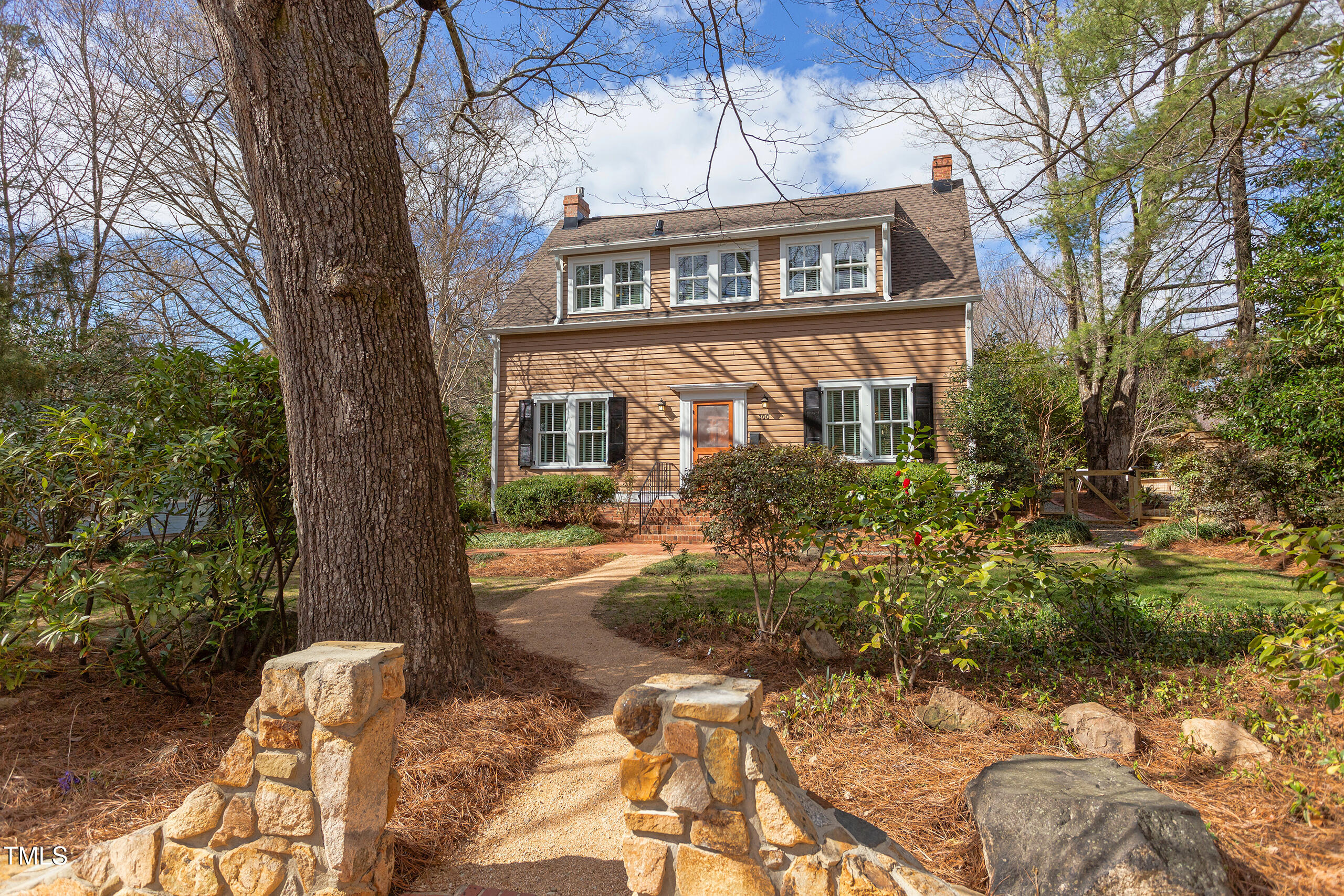 300 Mccauley Street