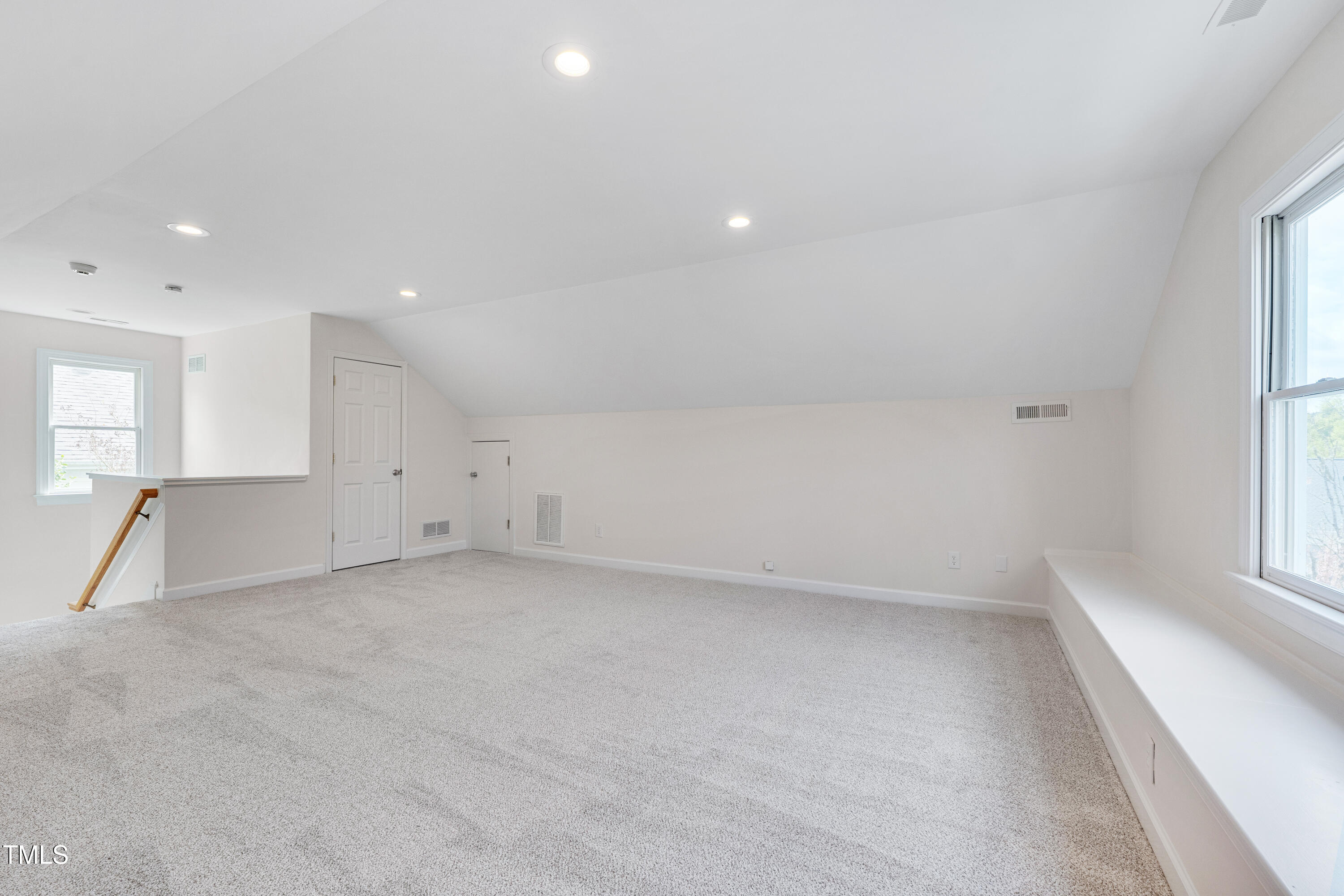 507 Parkside Circle