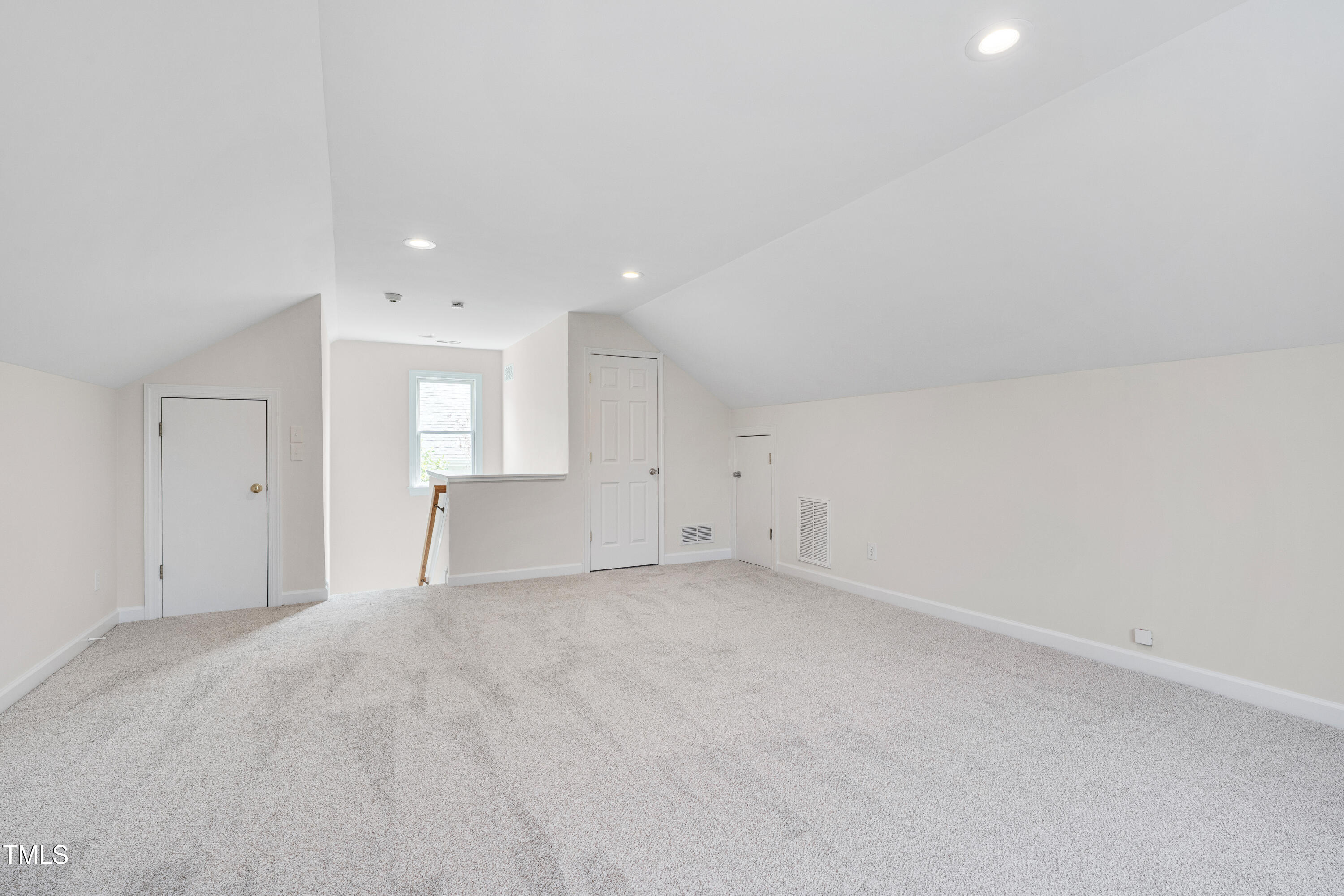 507 Parkside Circle