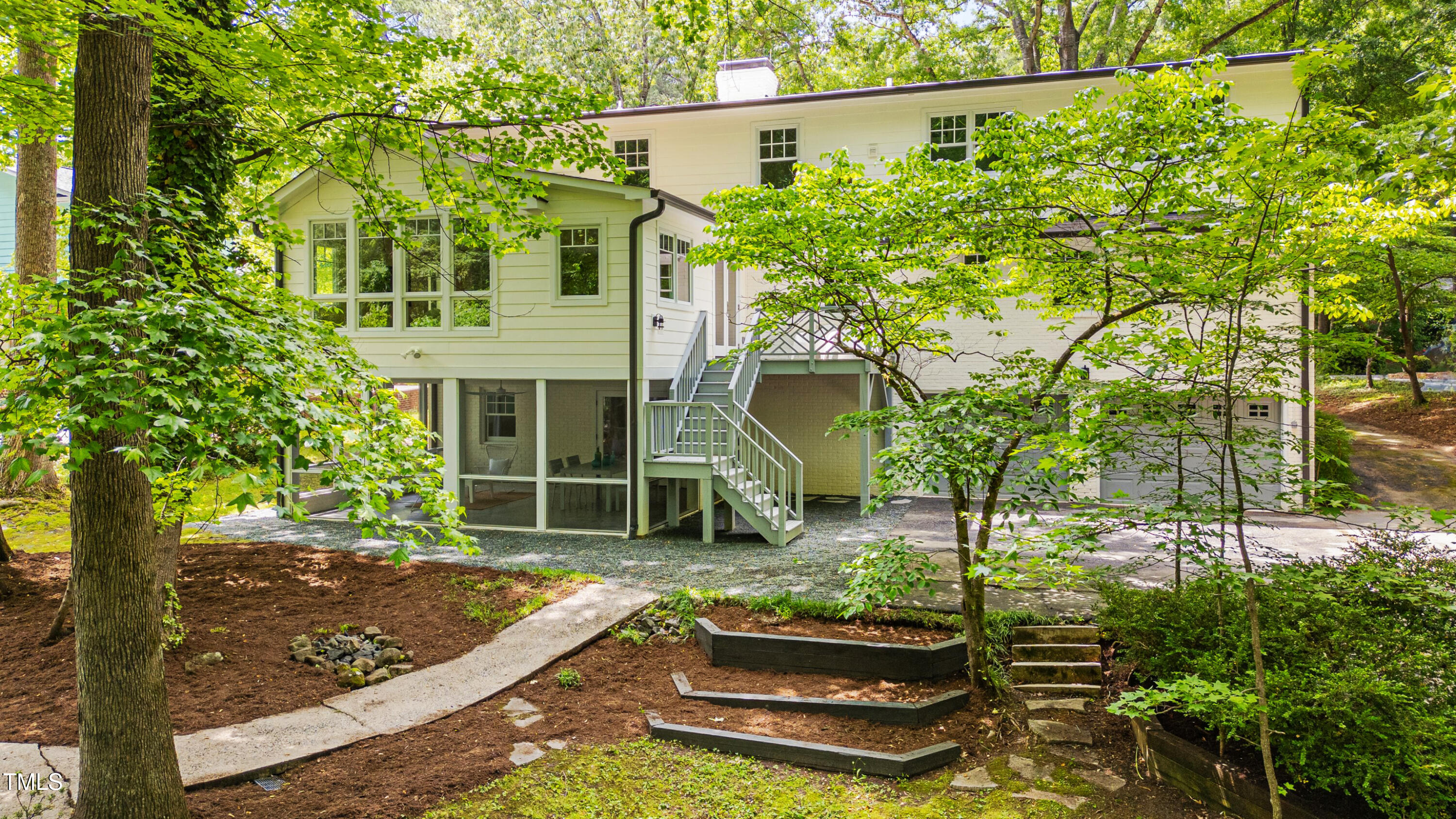 823 Churchill Drive
