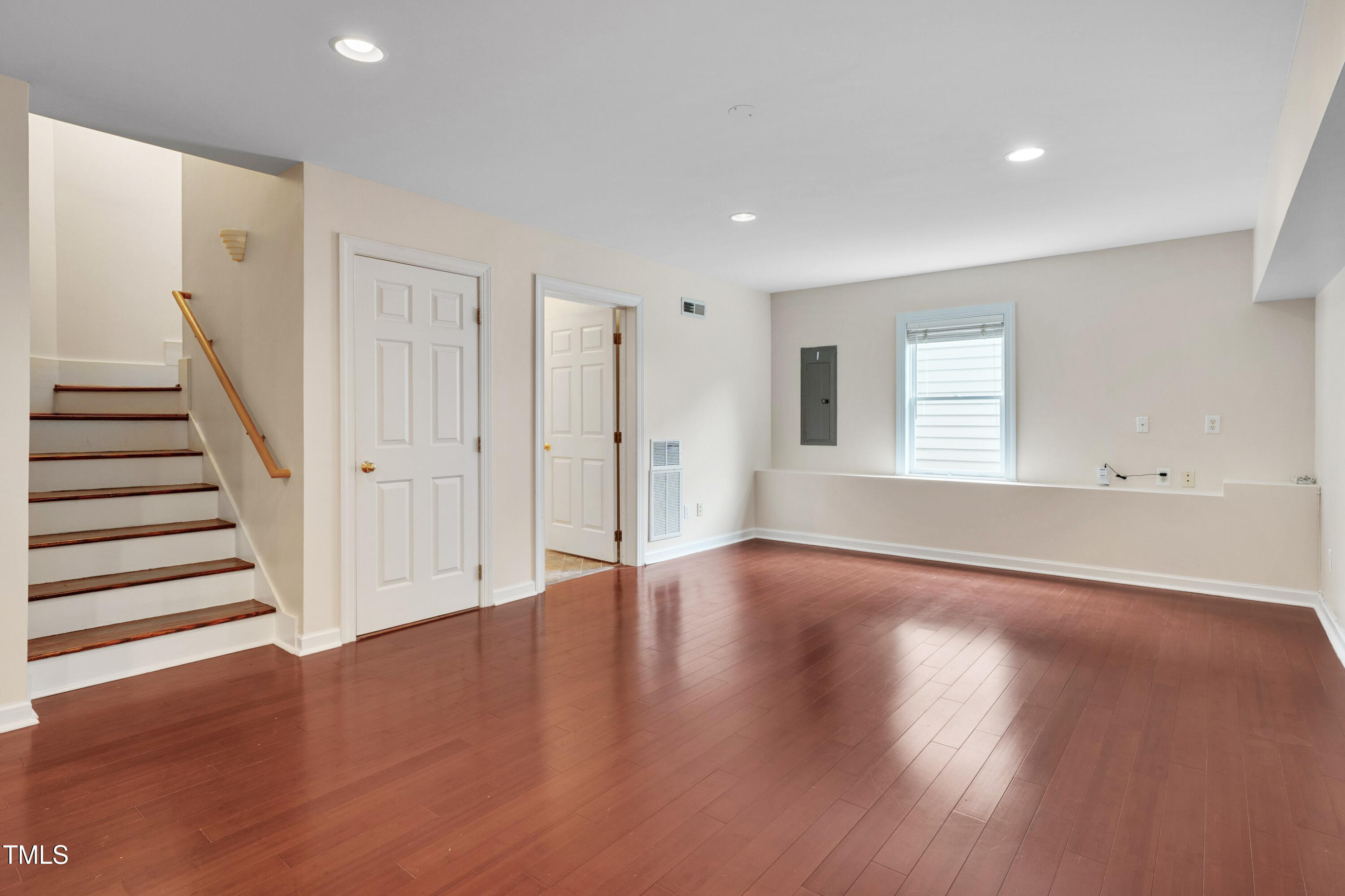 102 Newell Street