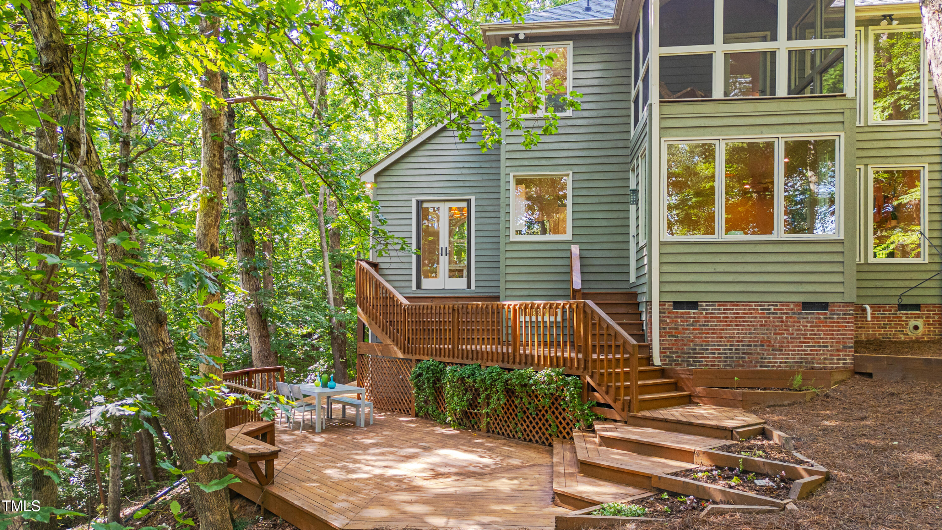 100 Collinson Drive