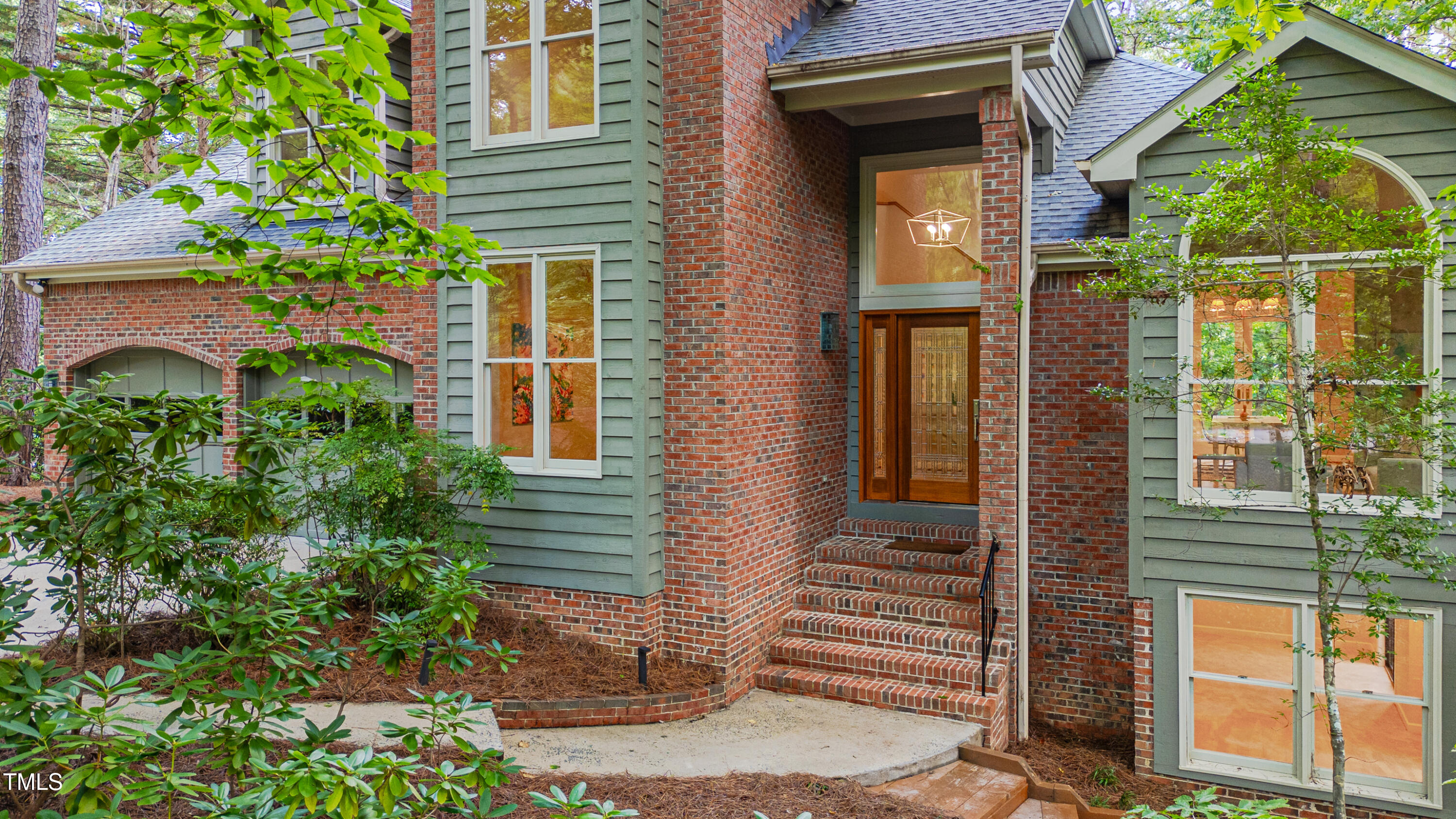 100 Collinson Drive