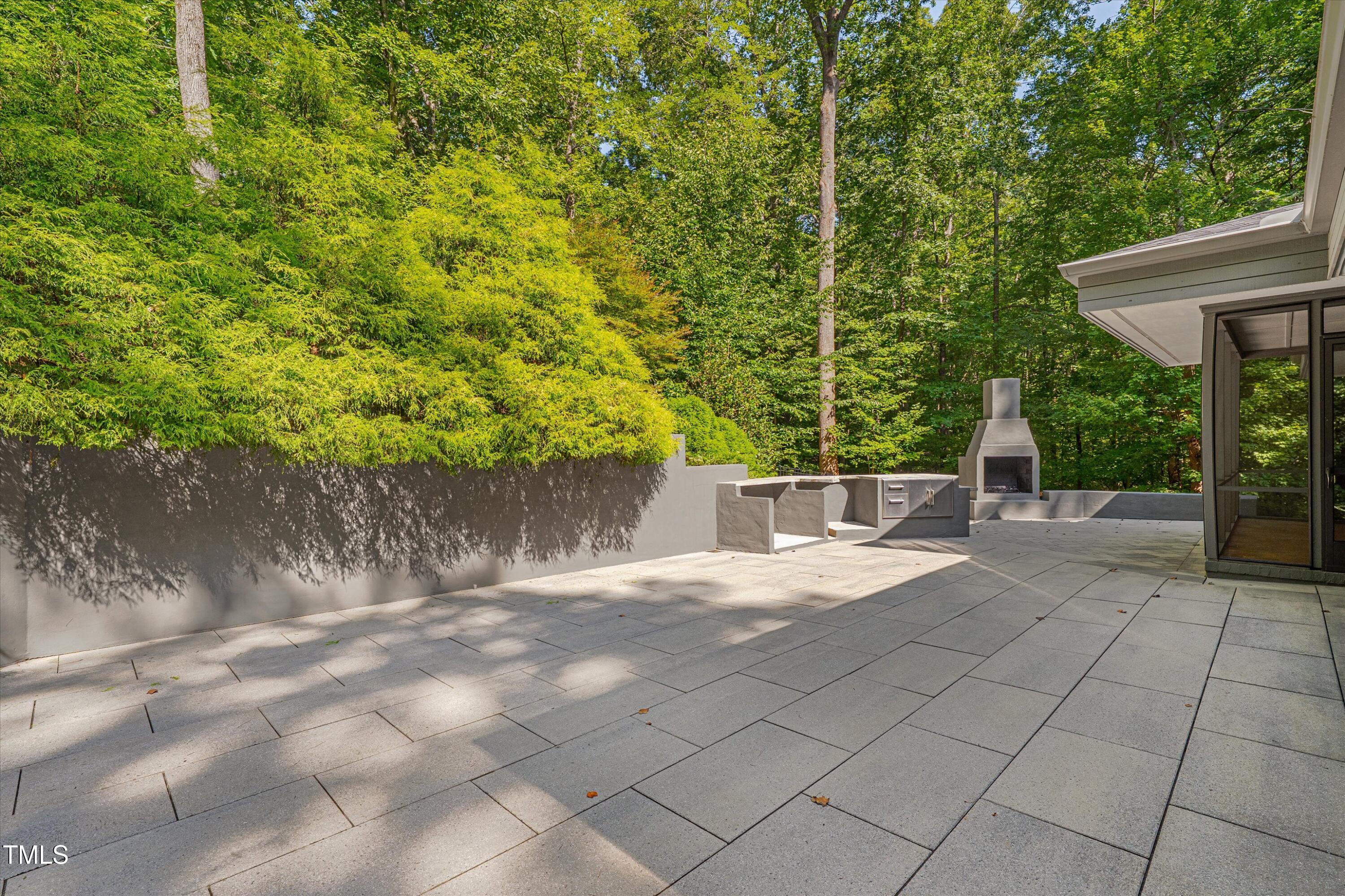 1512 Arboretum Drive