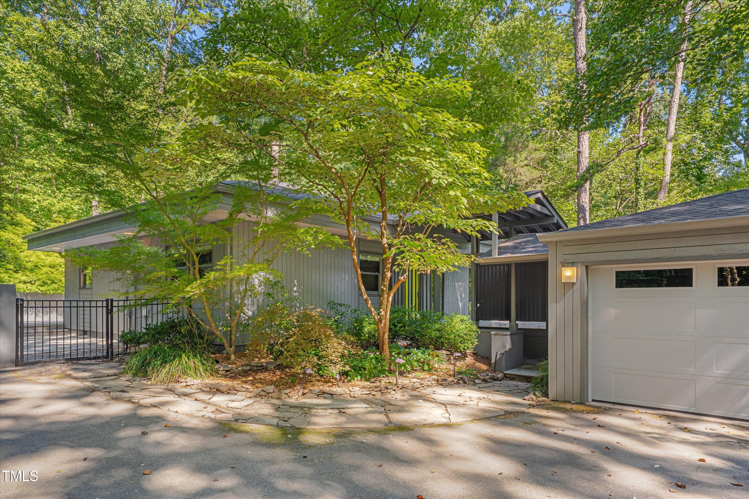 1512 Arboretum Drive