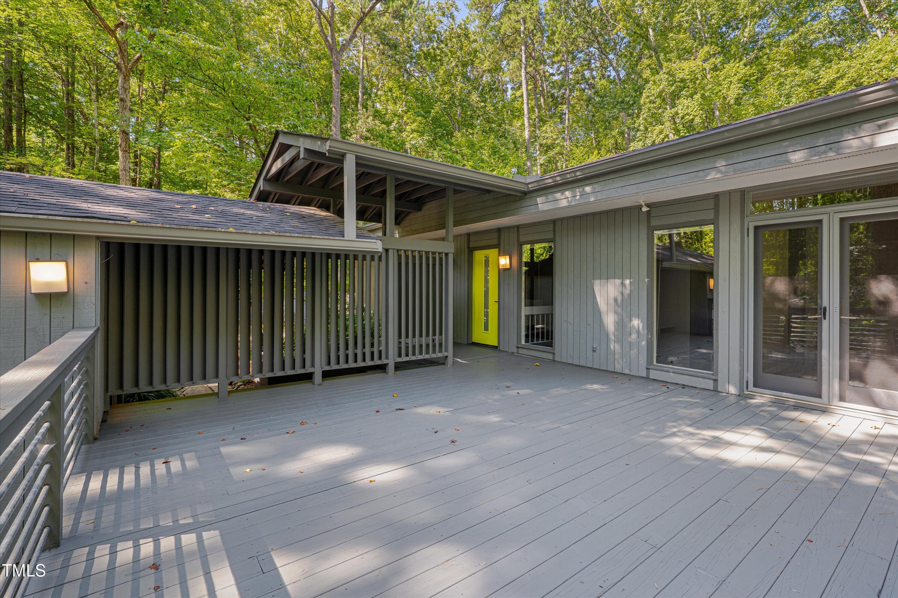 1512 Arboretum Drive