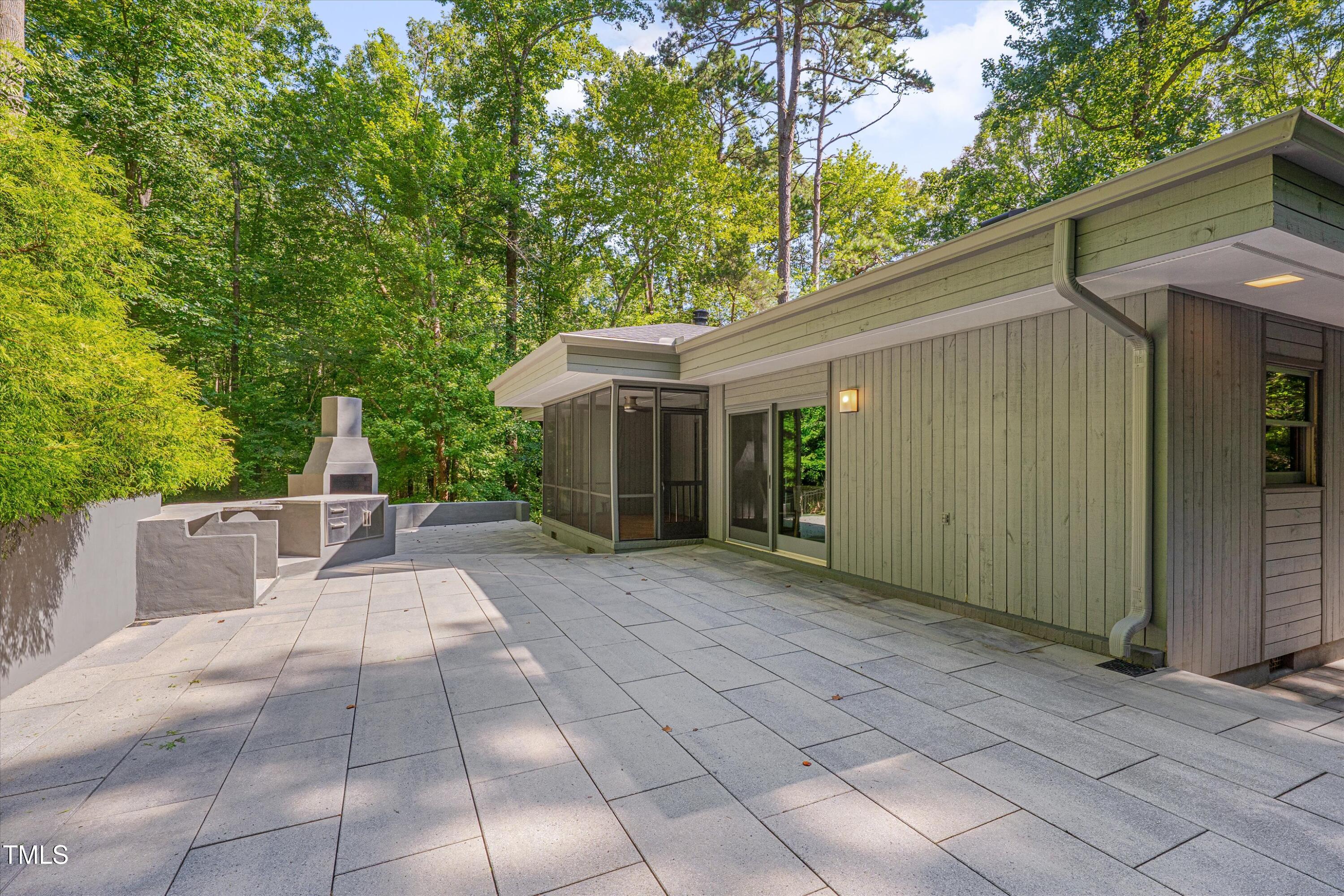 1512 Arboretum Drive