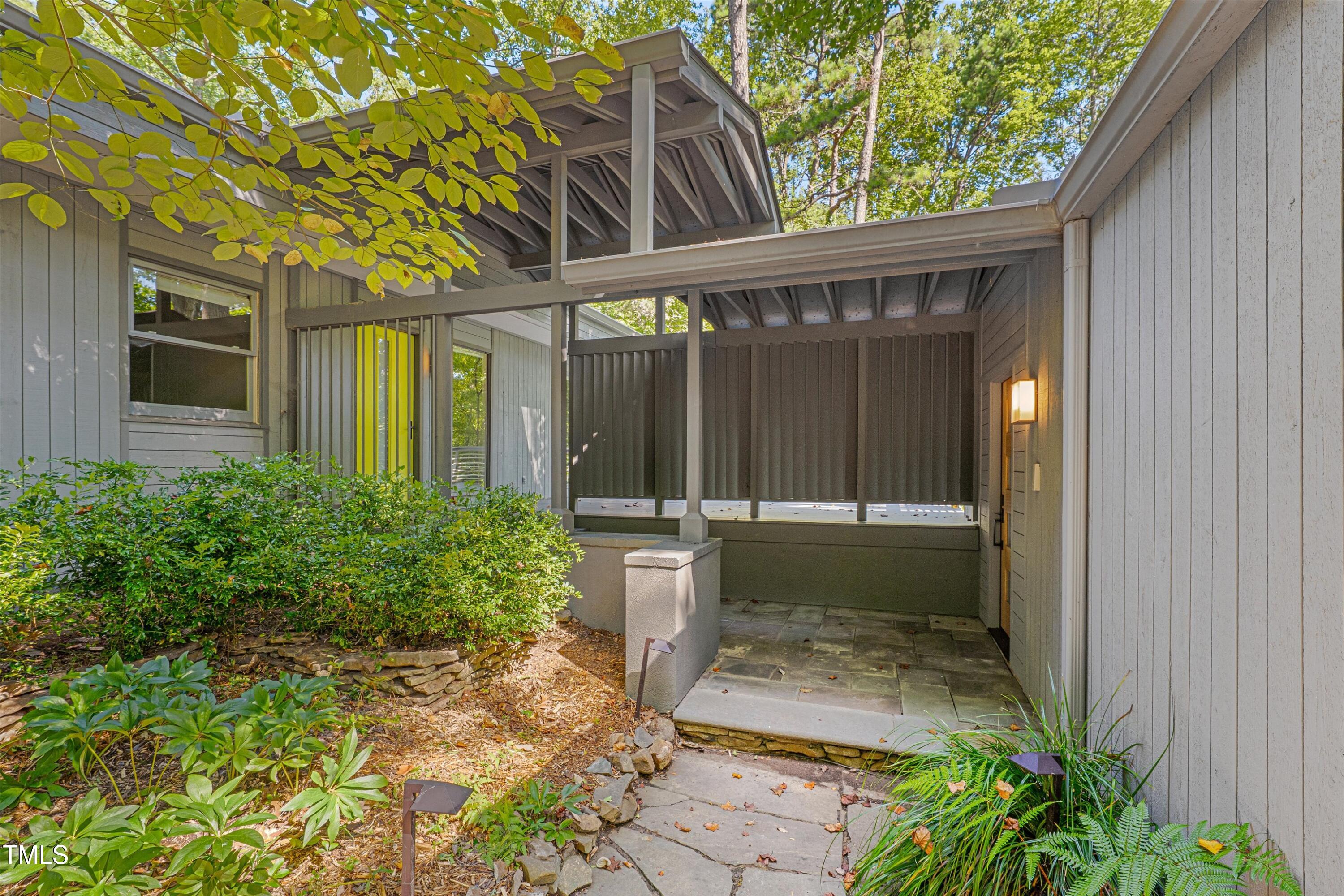 1512 Arboretum Drive