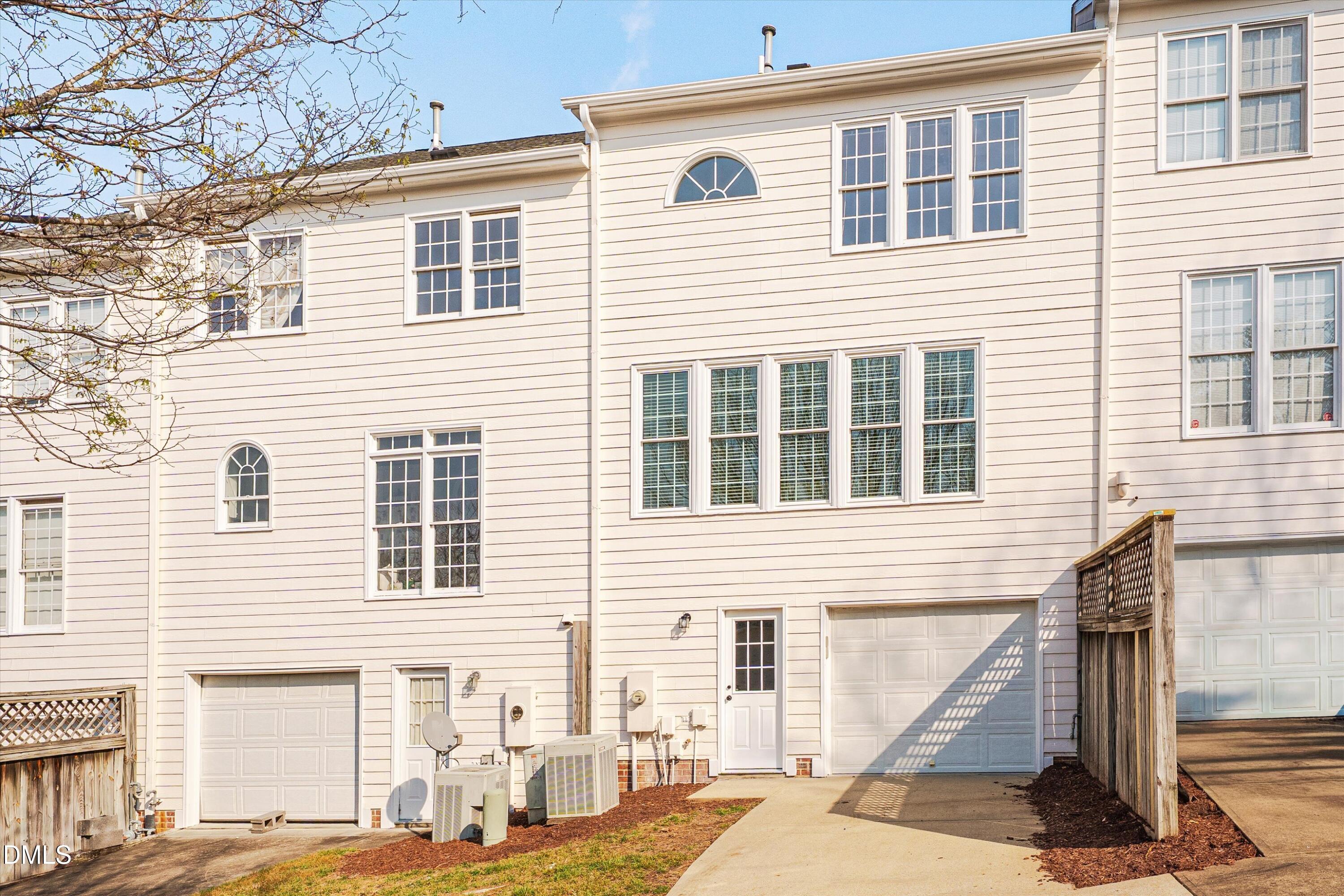 204 Greenview Drive