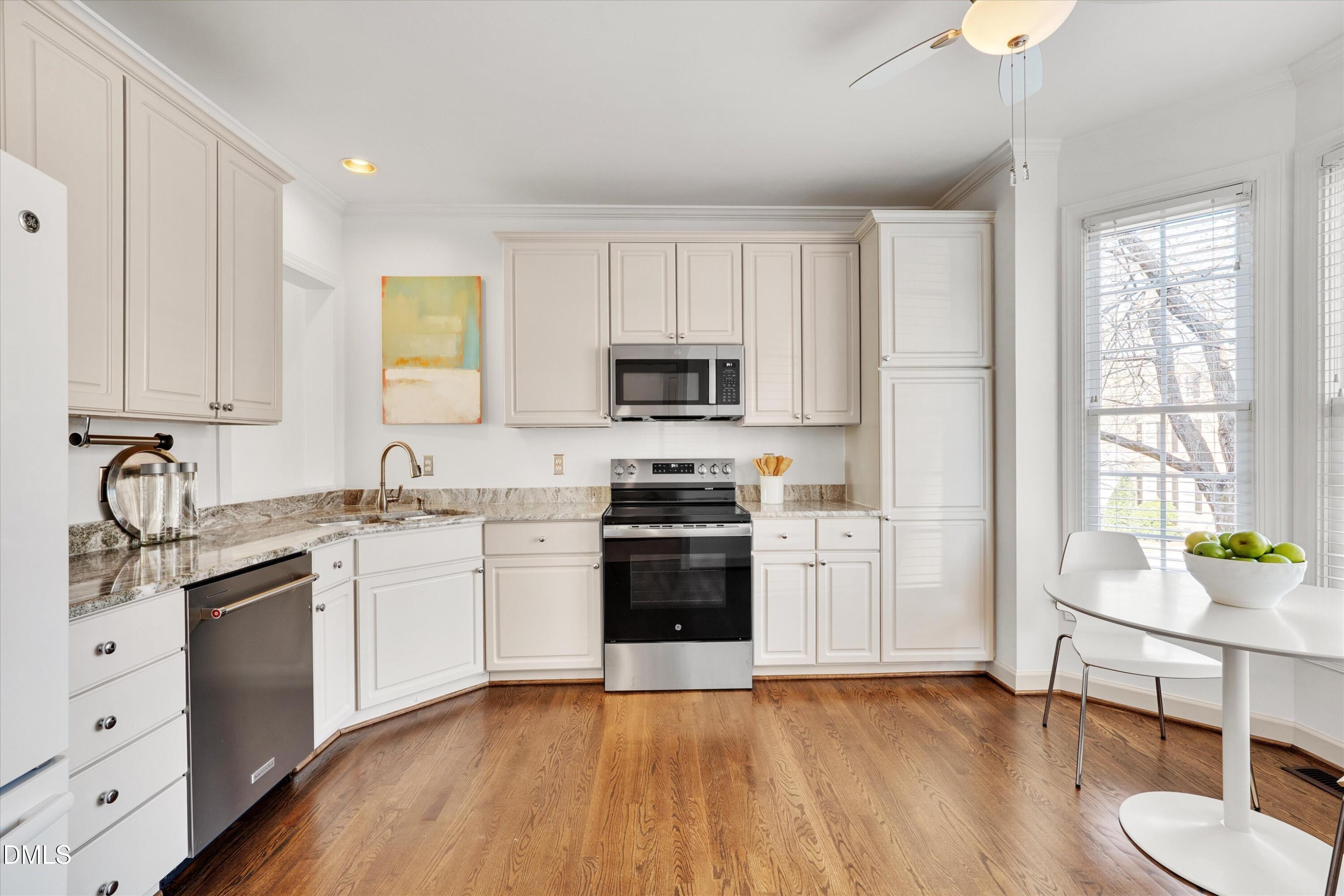 204 Greenview Drive