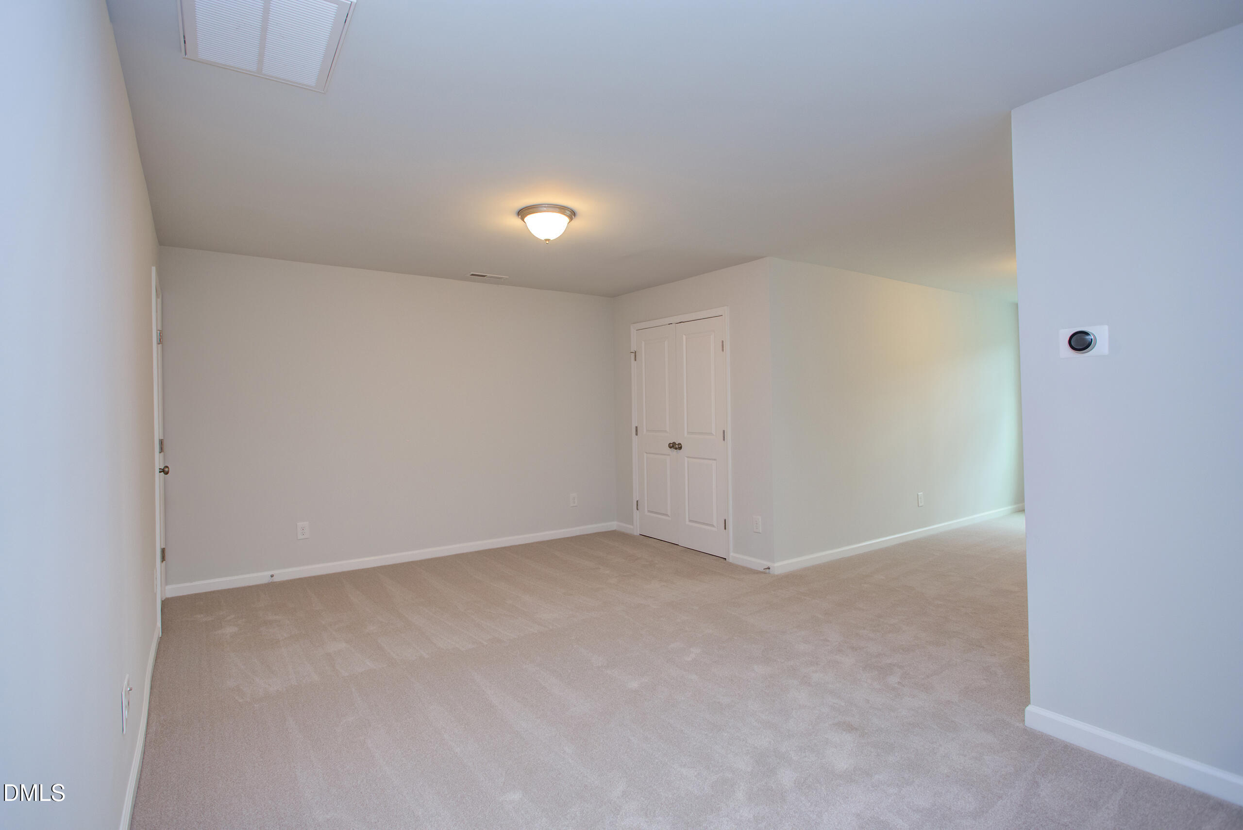 1136 Southpoint Trail