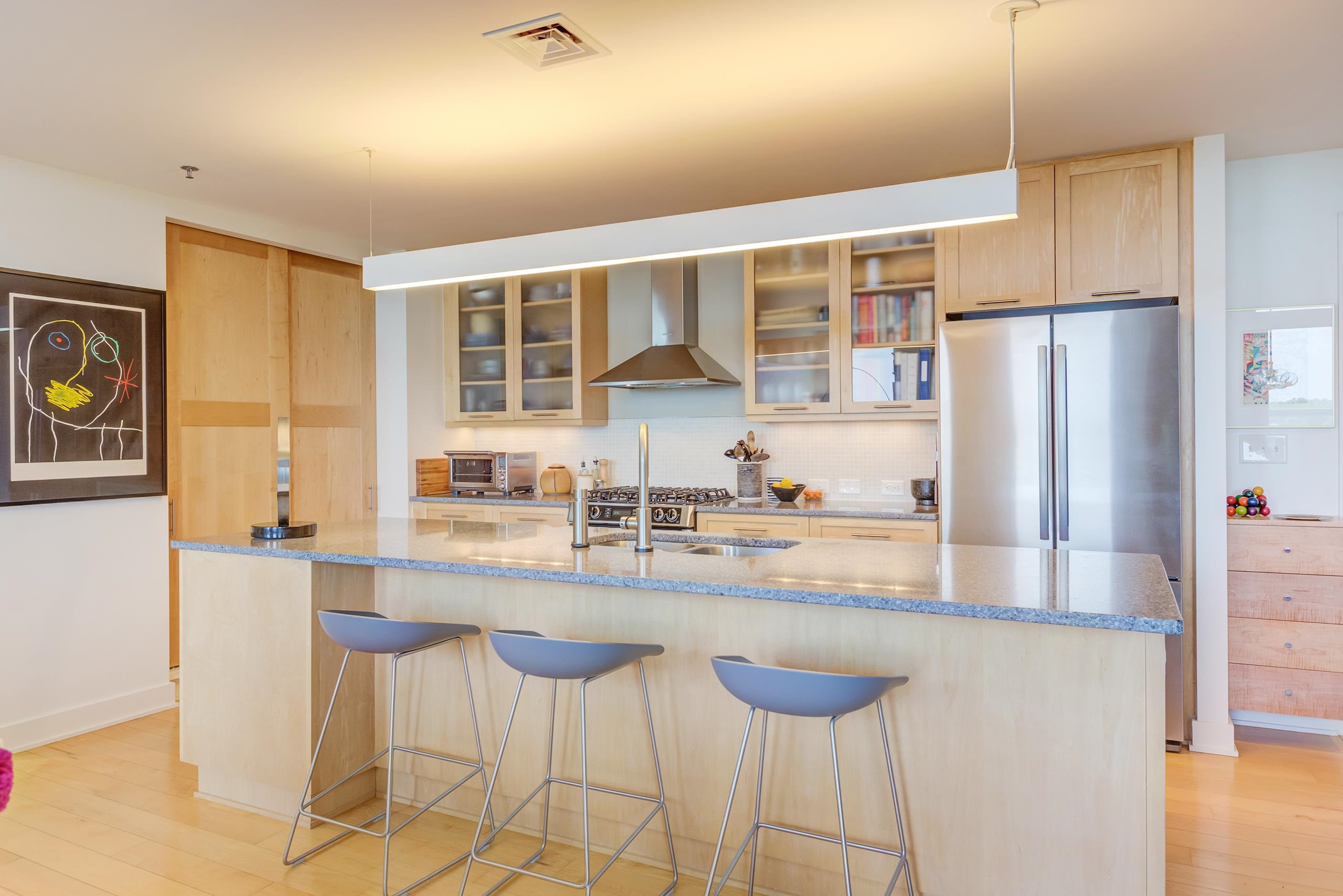 601 W Rosemary St, #802