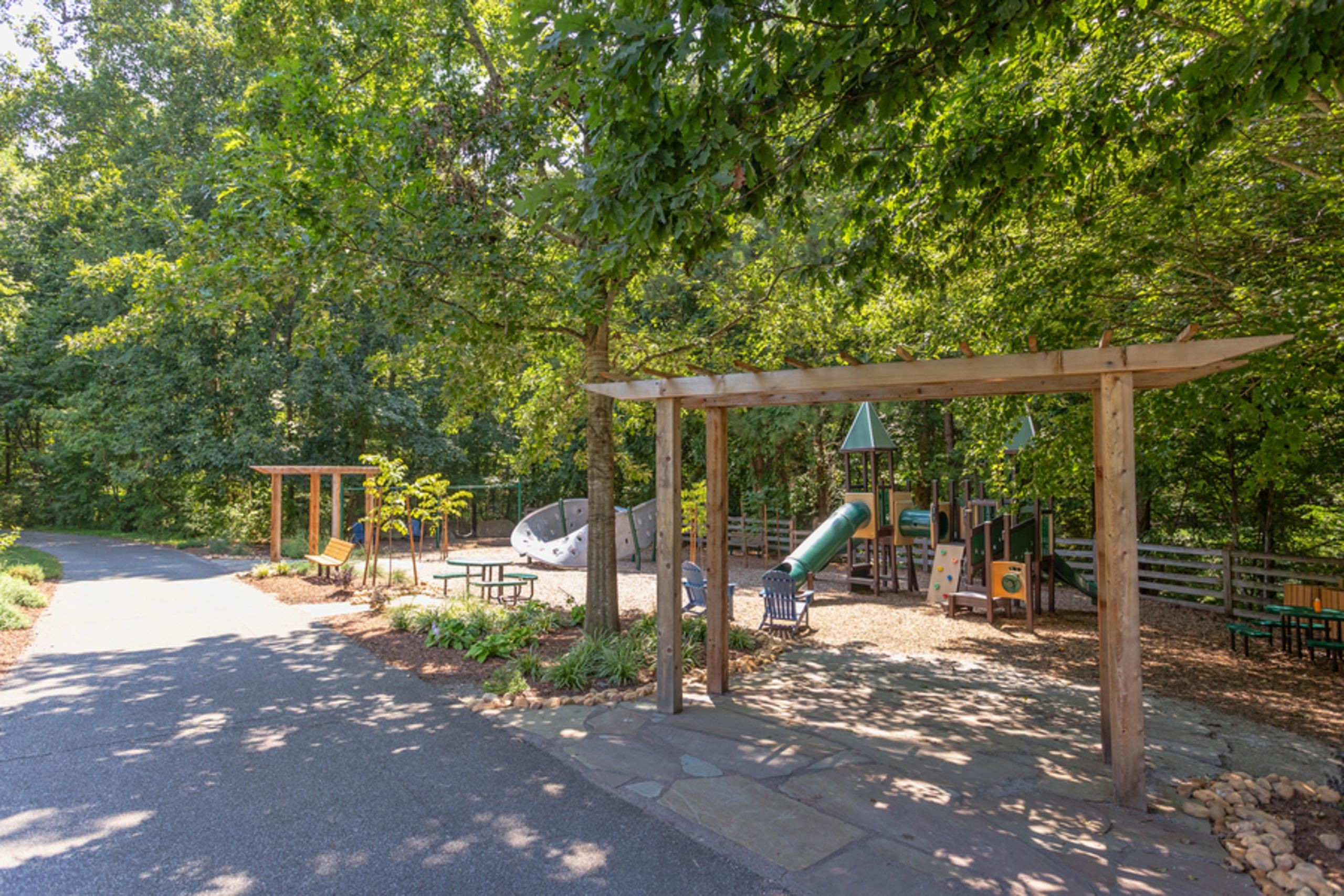 202 Calderon Dr
