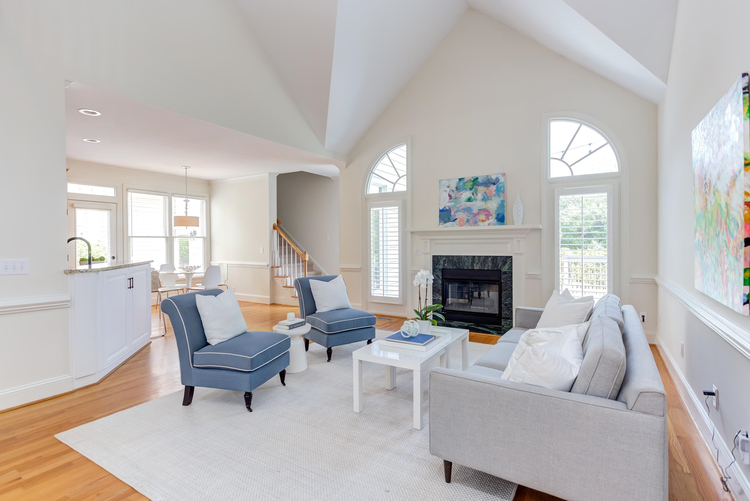 202 Calderon Dr