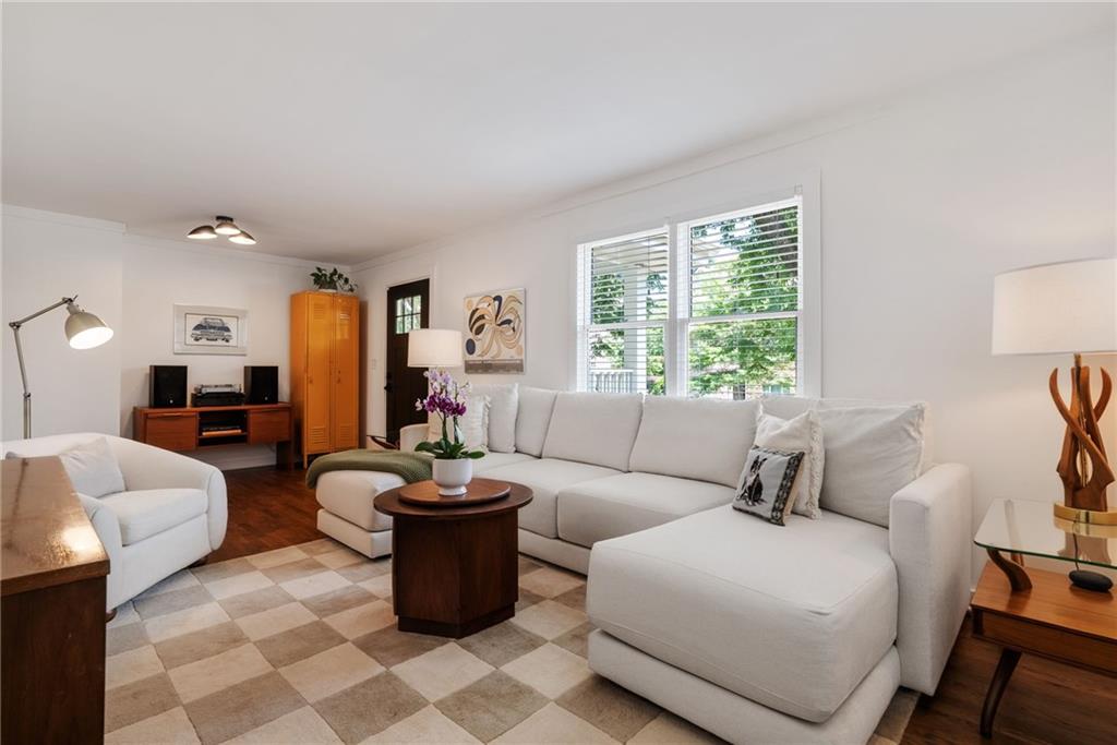 1392 Hawthorne Avenue SE