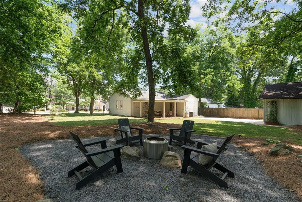 1392 Hawthorne Avenue SE