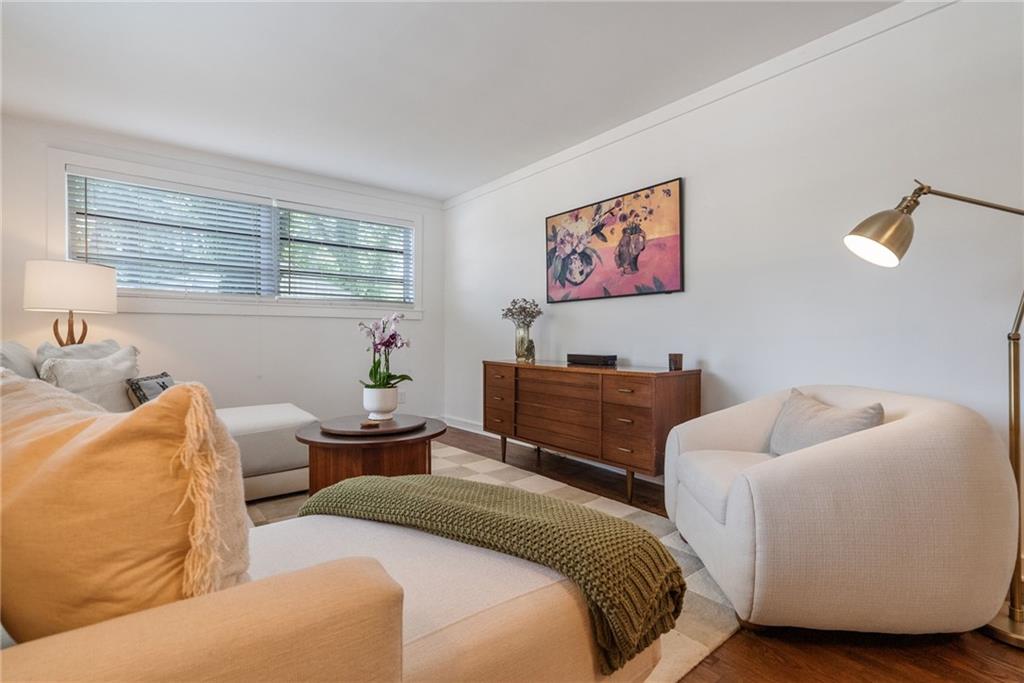 1392 Hawthorne Avenue SE