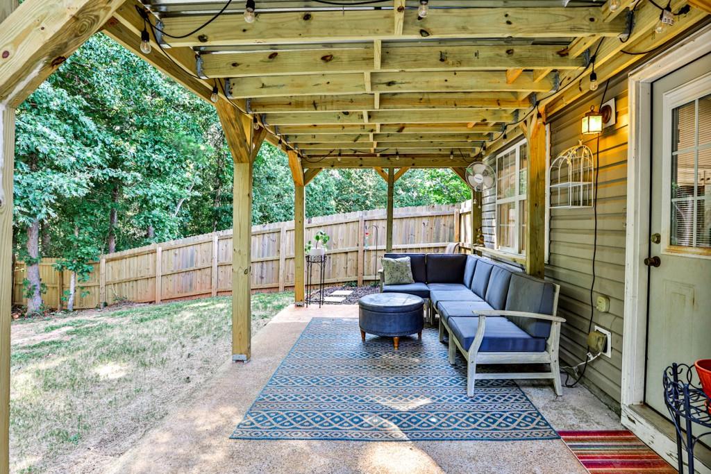 194 Amelia Garden Way