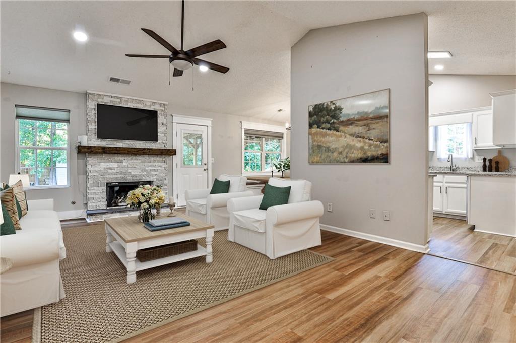 194 Amelia Garden Way