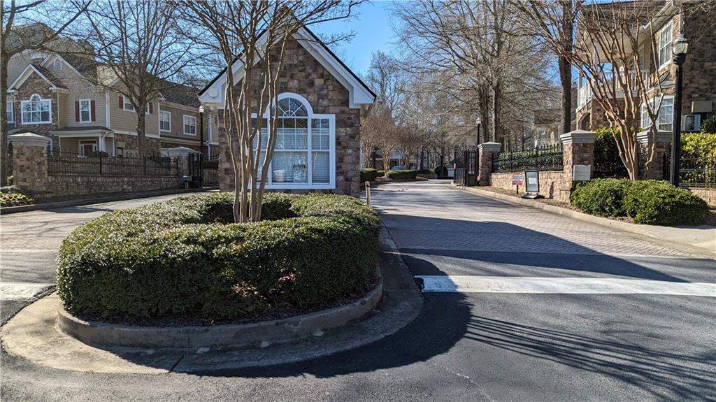 212 Edinburgh Court Unit 212