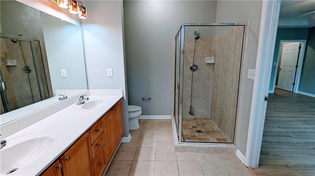 212 Edinburgh Court Unit 212