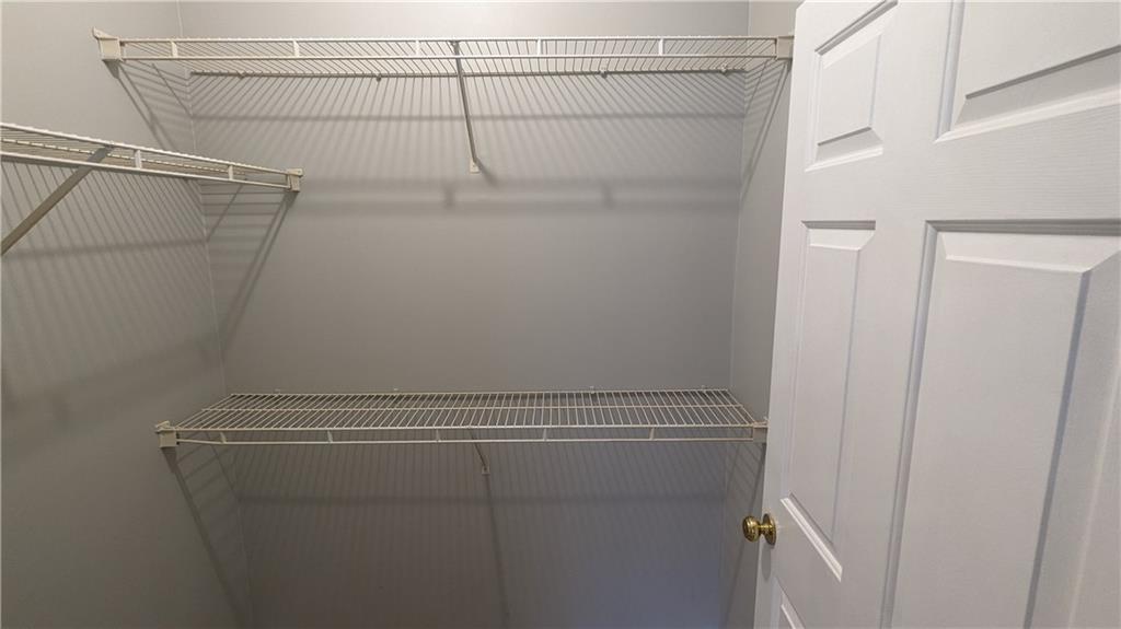 212 Edinburgh Court Unit 212