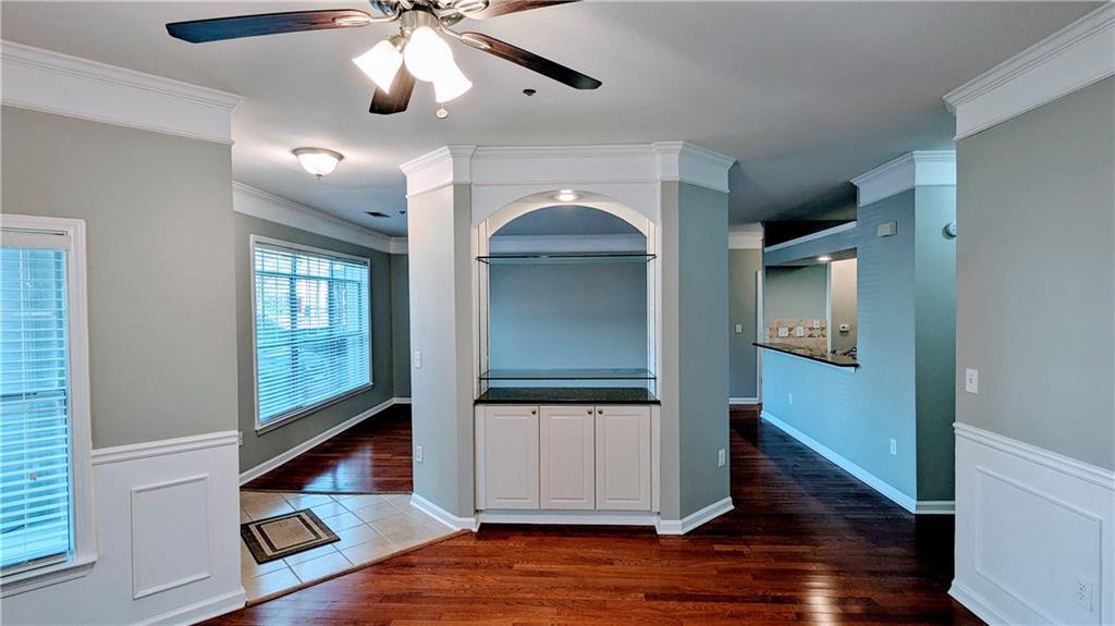 212 Edinburgh Court Unit 212