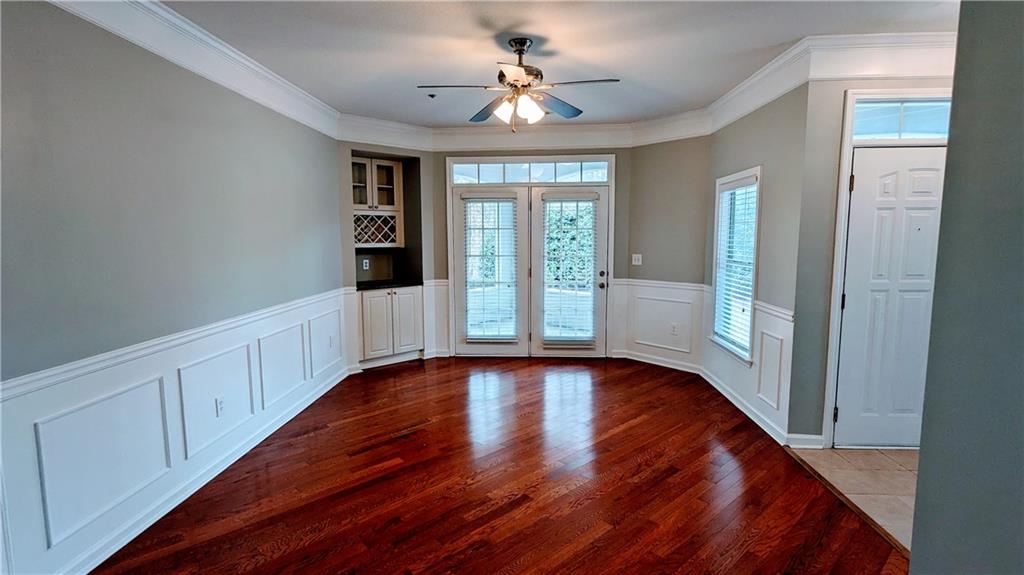 212 Edinburgh Court Unit 212