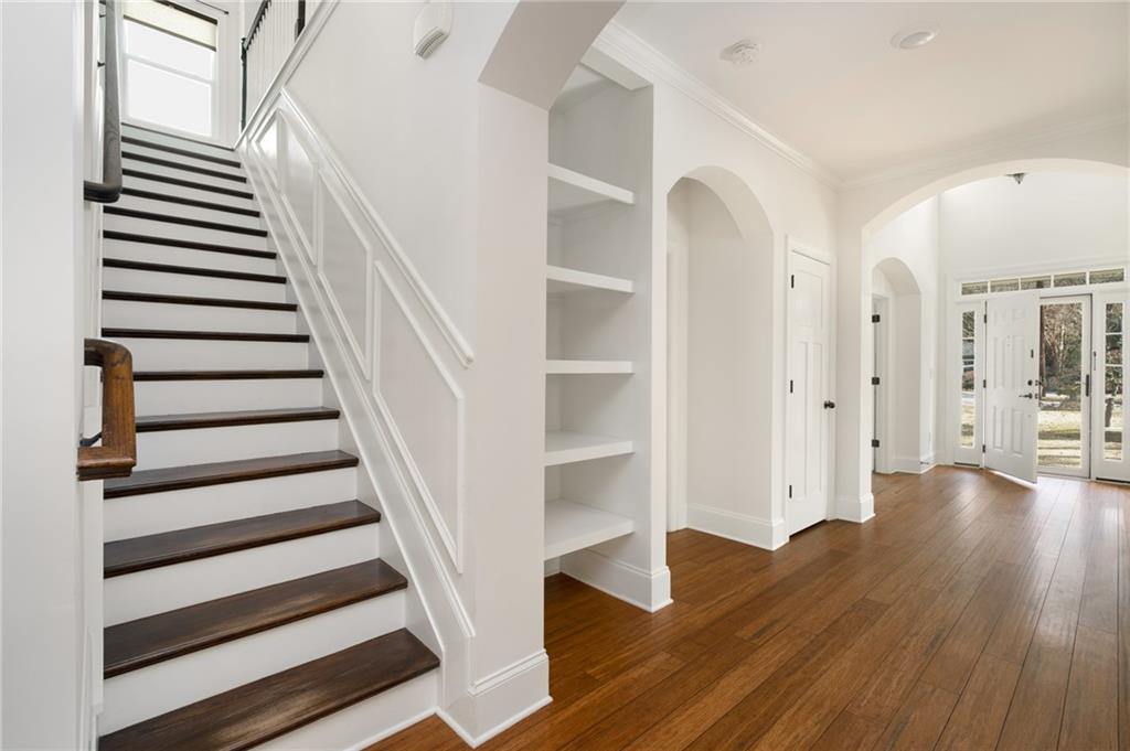 1648 Beacon Hill Boulevard NE